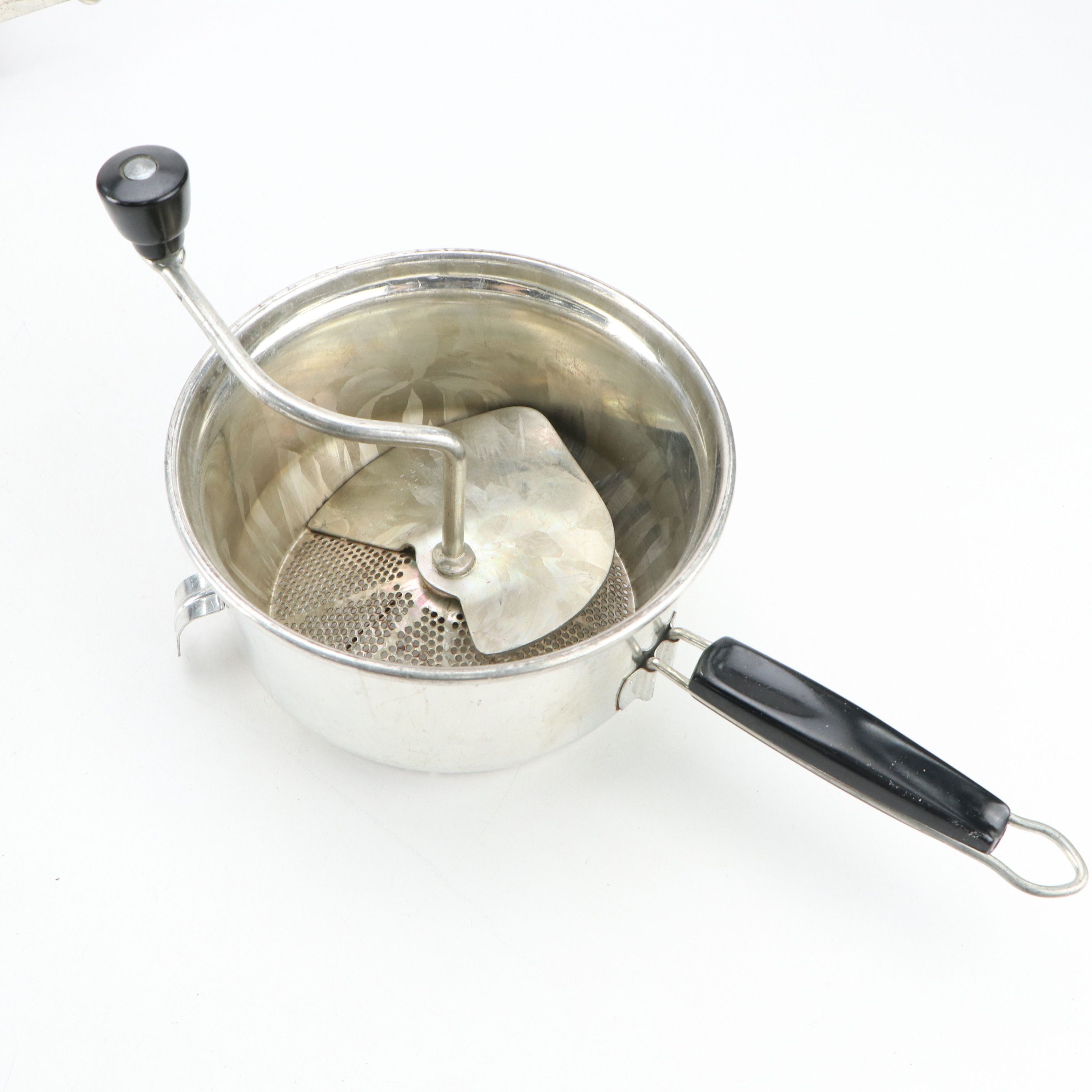 Lindavap Williamsburg Food Warmer with Other Vintage Kitchen Gadgets