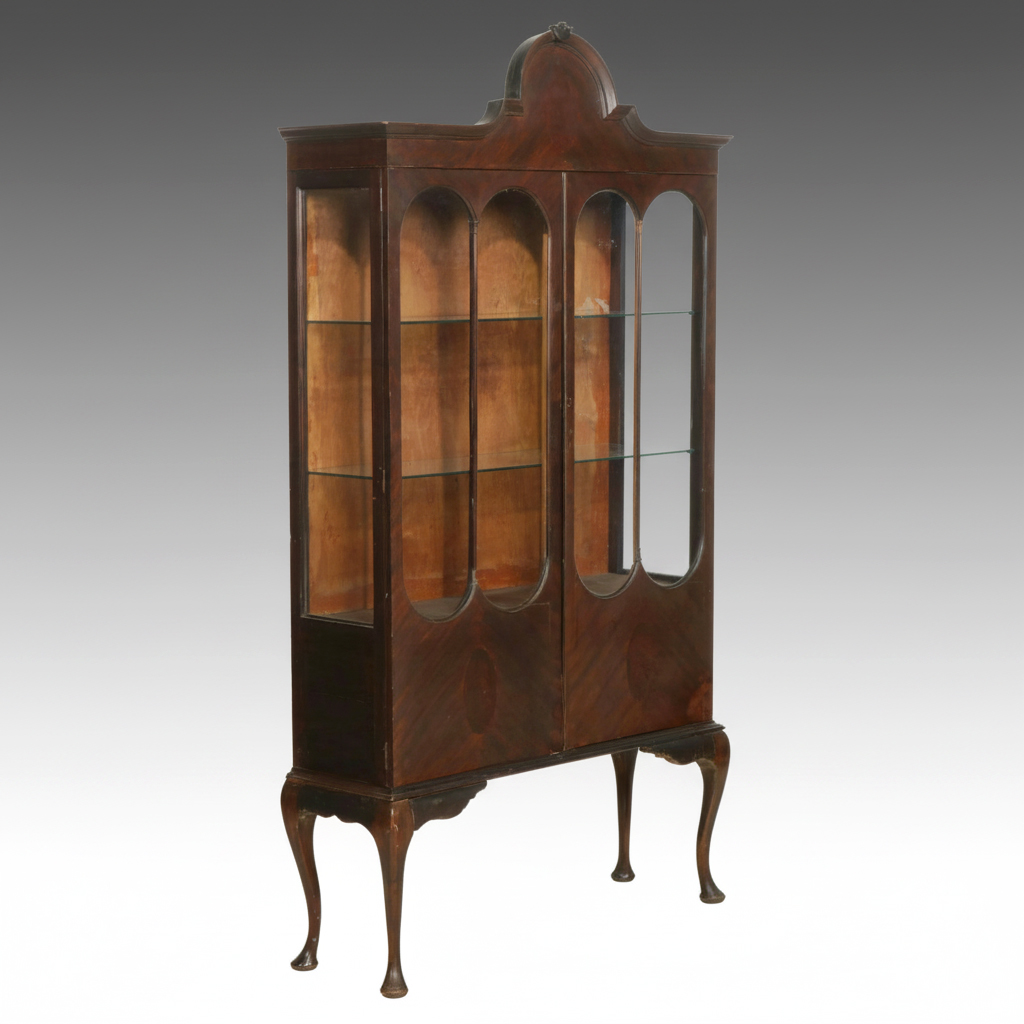 Queen Anne Style Mahogany Display Cabinet, Early 20th Century