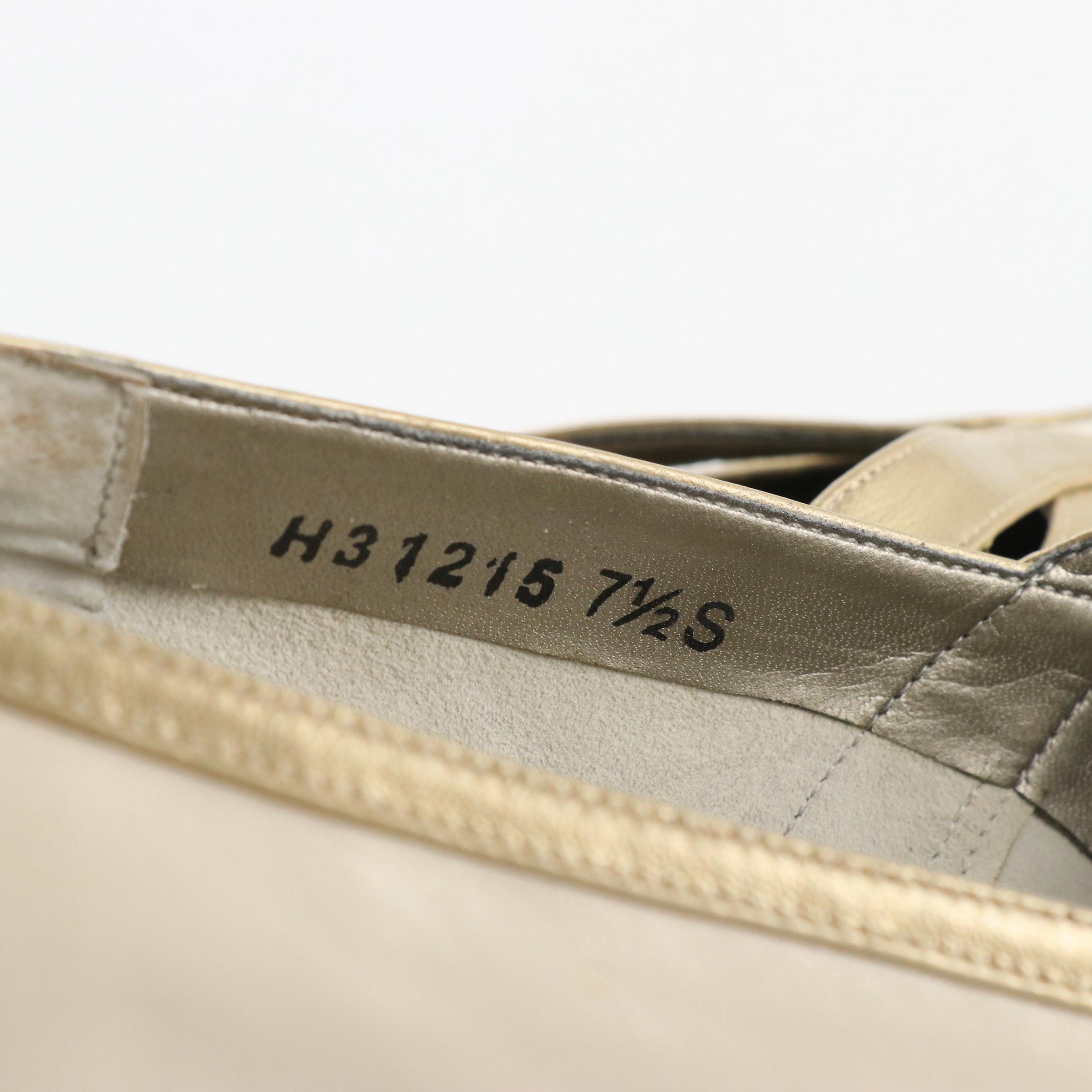 Ros Hommerson White Leather and Stuart Weitzman Beige Patent Leather Heels W Box