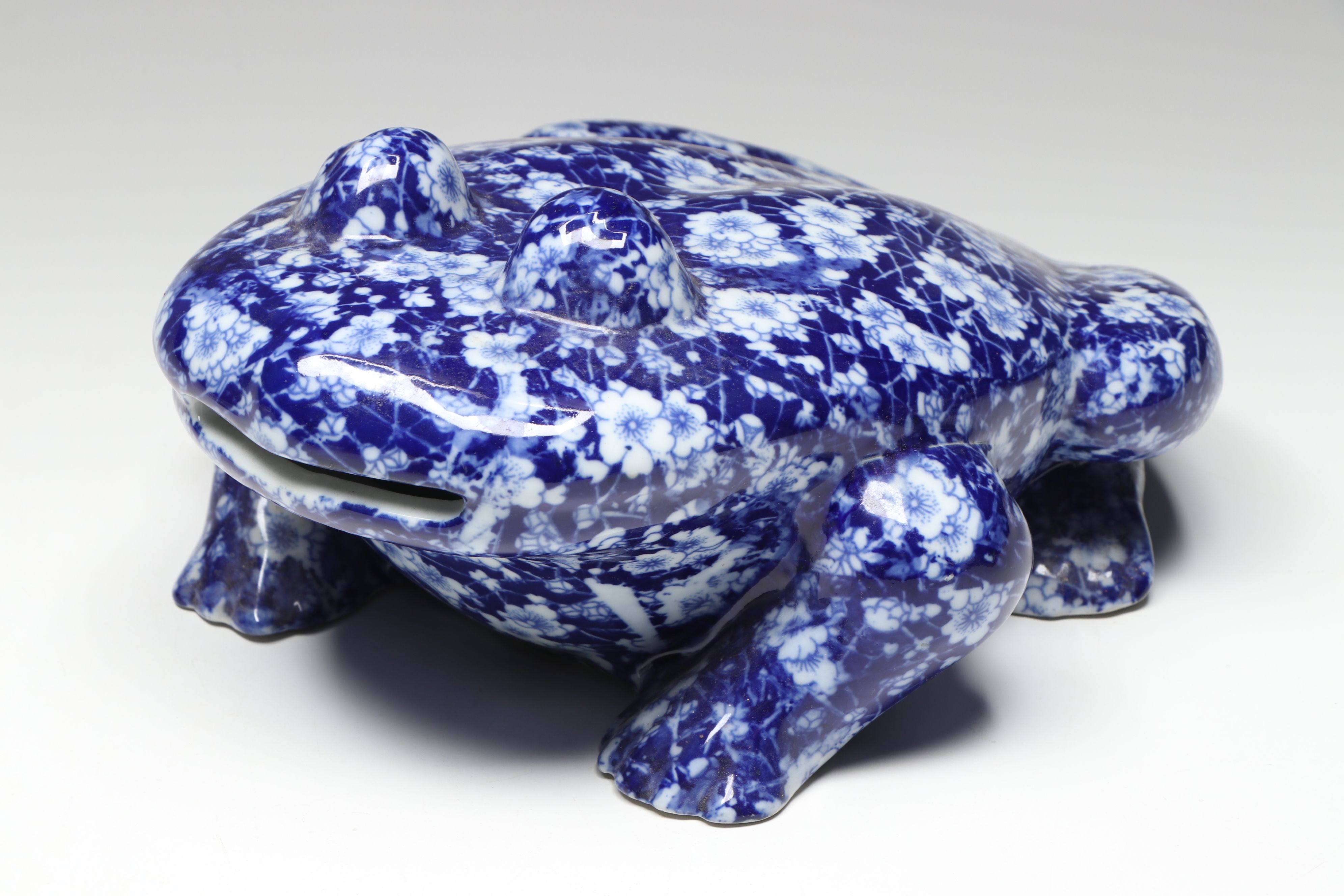 Glazed Ceramic Ironstone Frogs