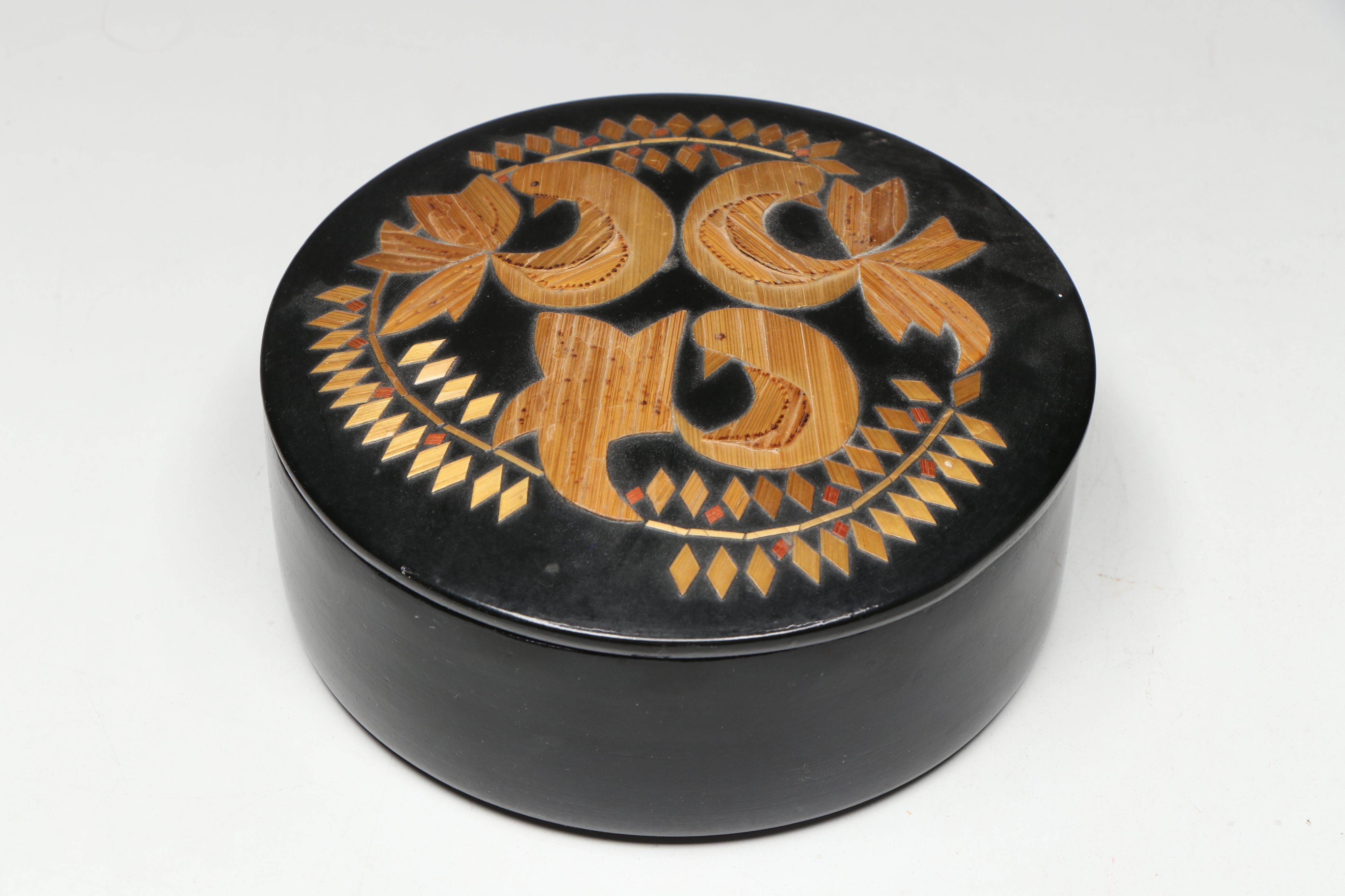 Wooden Inlaid Lacquerware Box with More Decorative Boxes