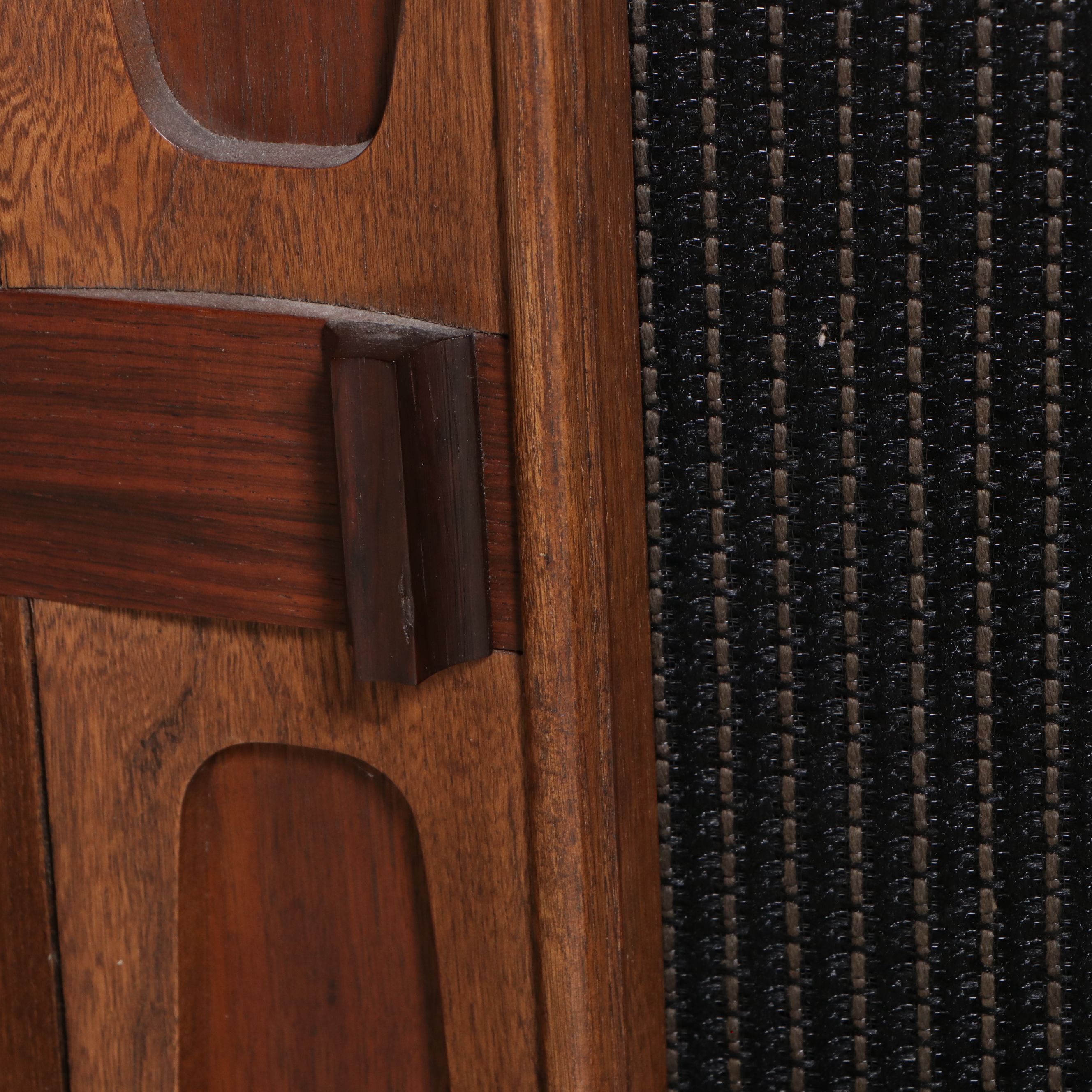 Mid Century Modern RCA Victor-Victrola Walnut Record Player Cabinet