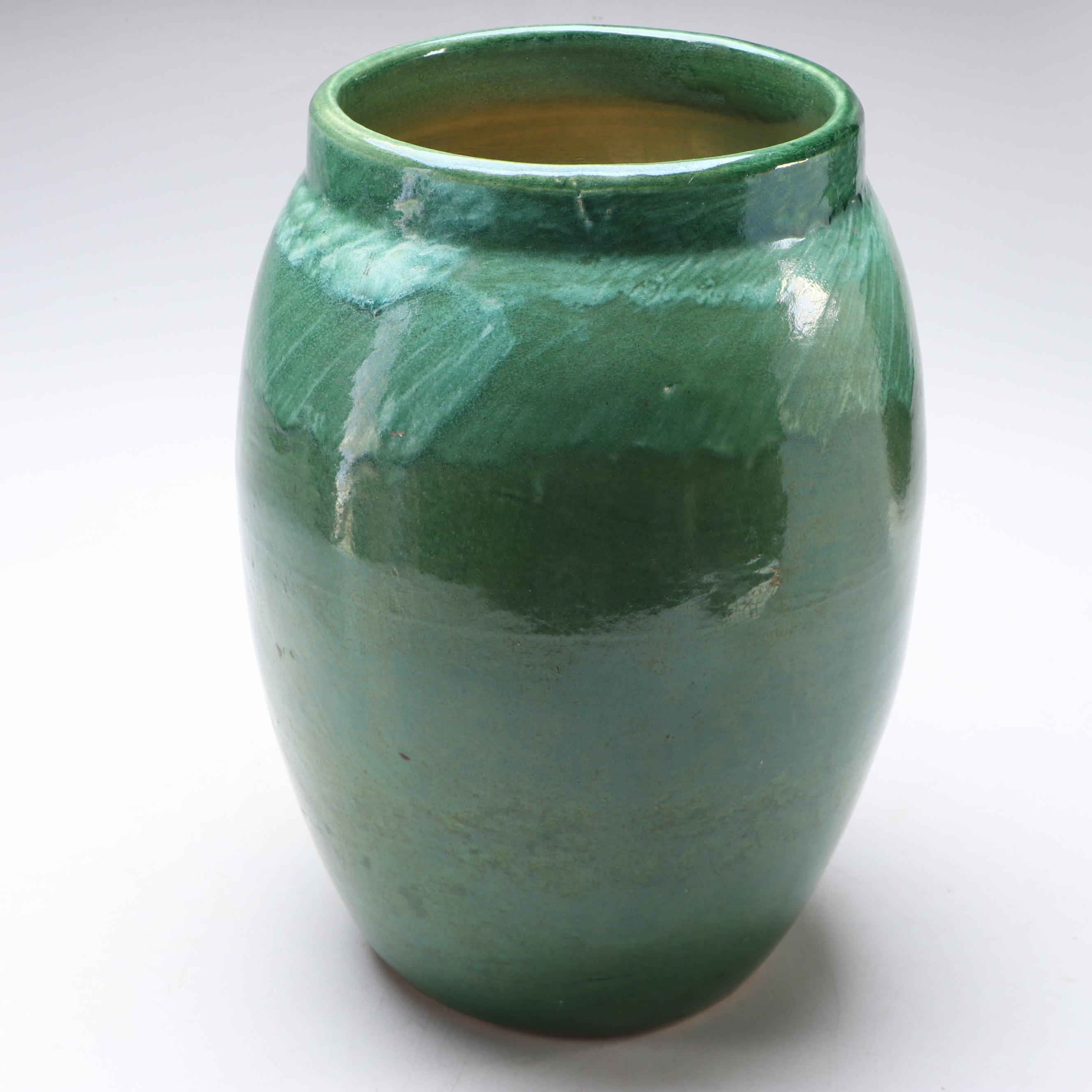 Robinson Ransbottom Pottery Green Ceramic Vase, Mid-20th Century
