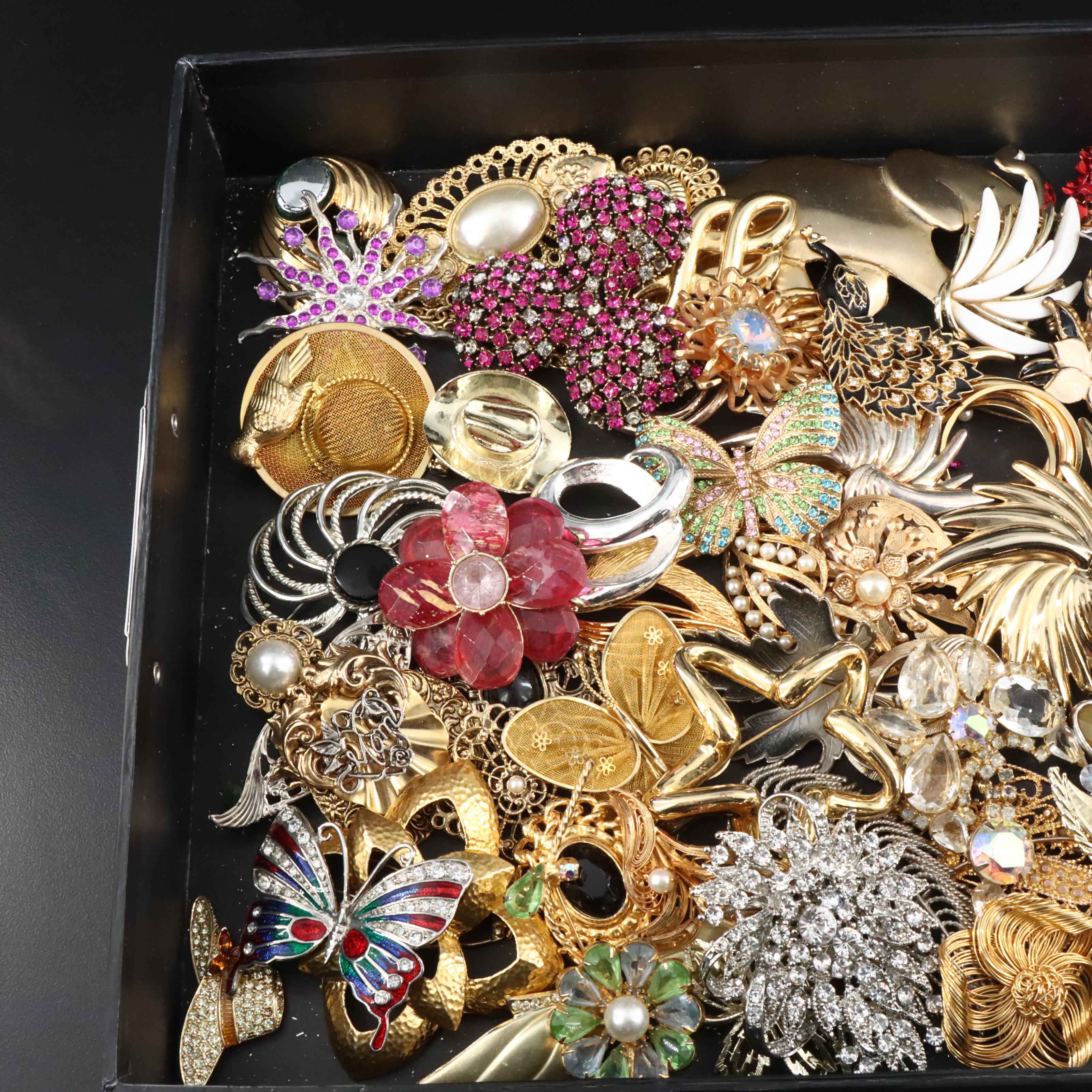 Uncommon Discoveries: Brooch Collection