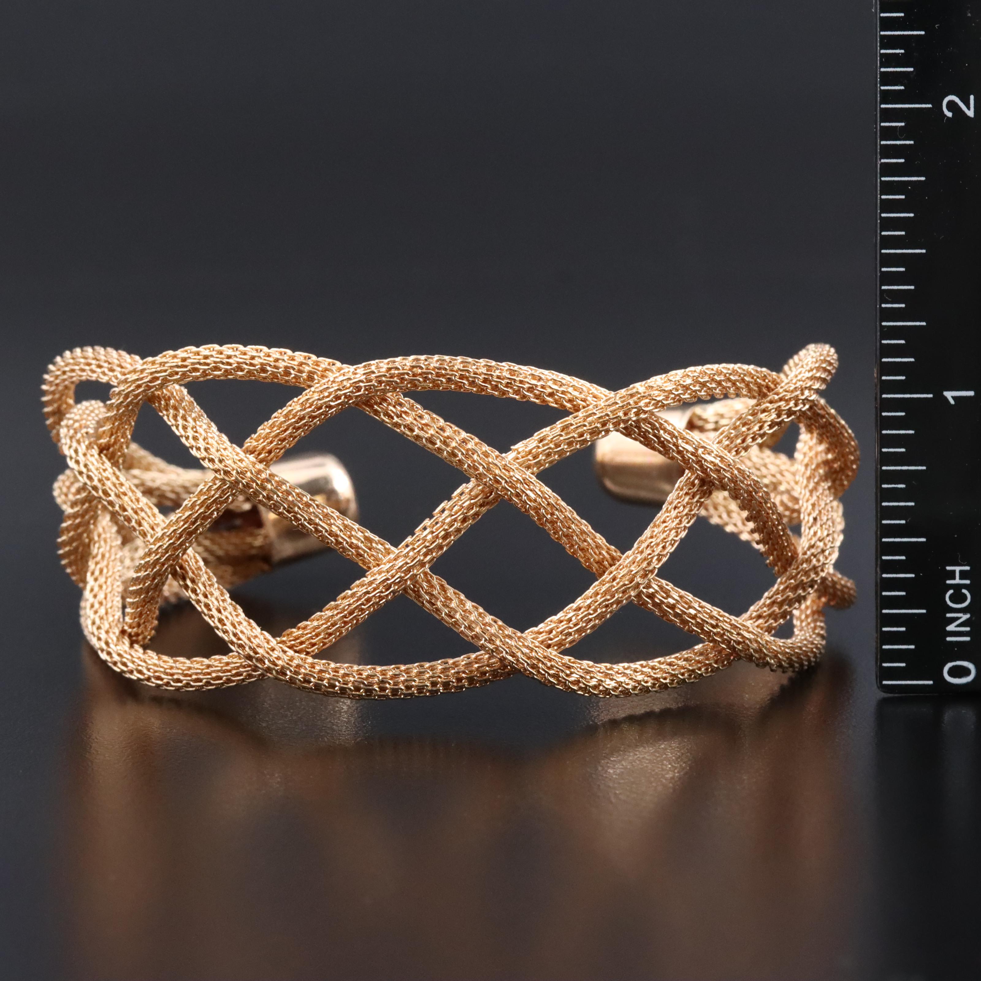 Disney Mickey Mouse and Mother-of-Pearl Featured in Jewelry Collection