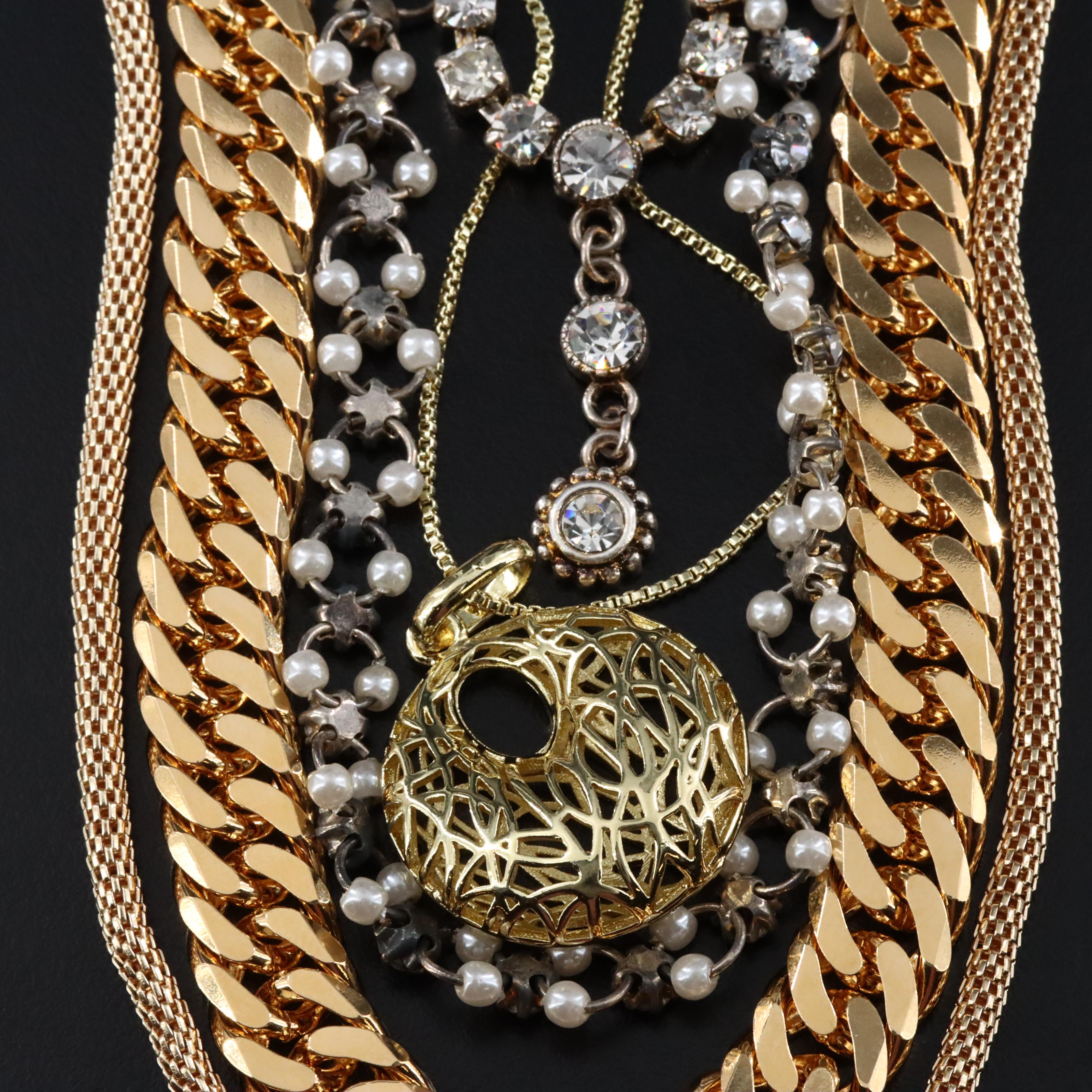 Disney Mickey Mouse and Mother-of-Pearl Featured in Jewelry Collection