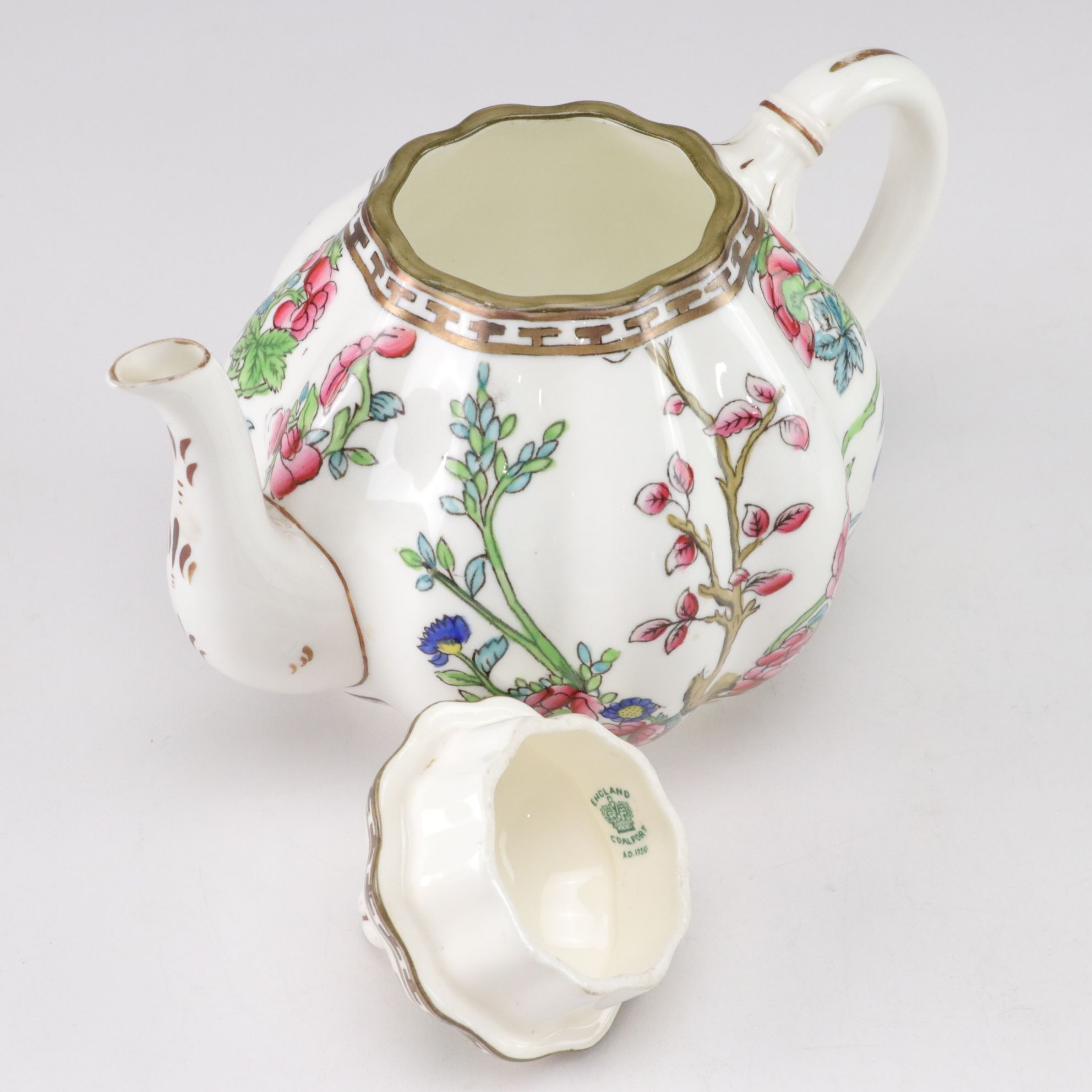 Coalport "Indian Tree" Scalloped Edge Bone China Dinnerware, Early/Mid-20th C.