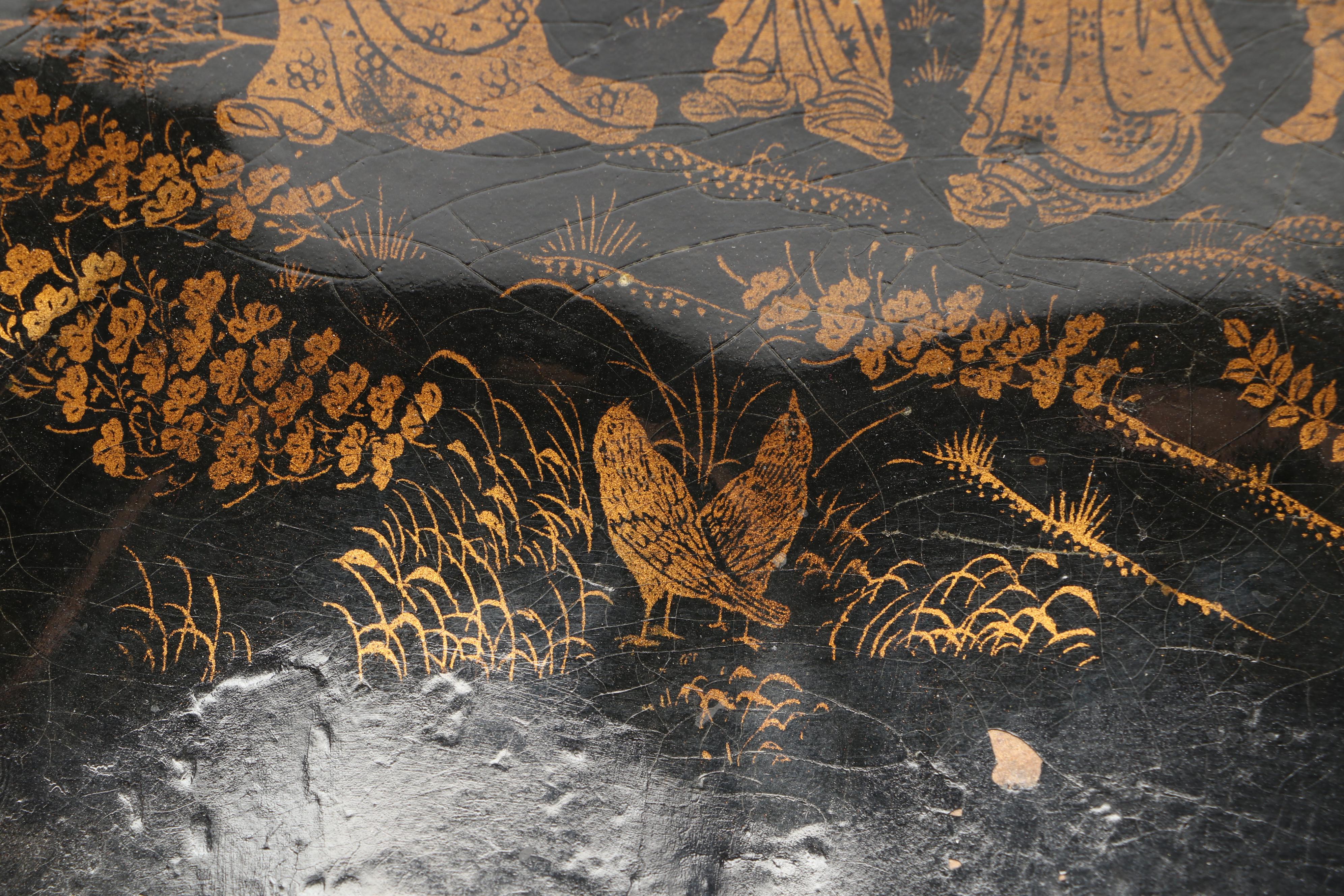 Black Lacquered Papier-Mâché Scalloped Bowl