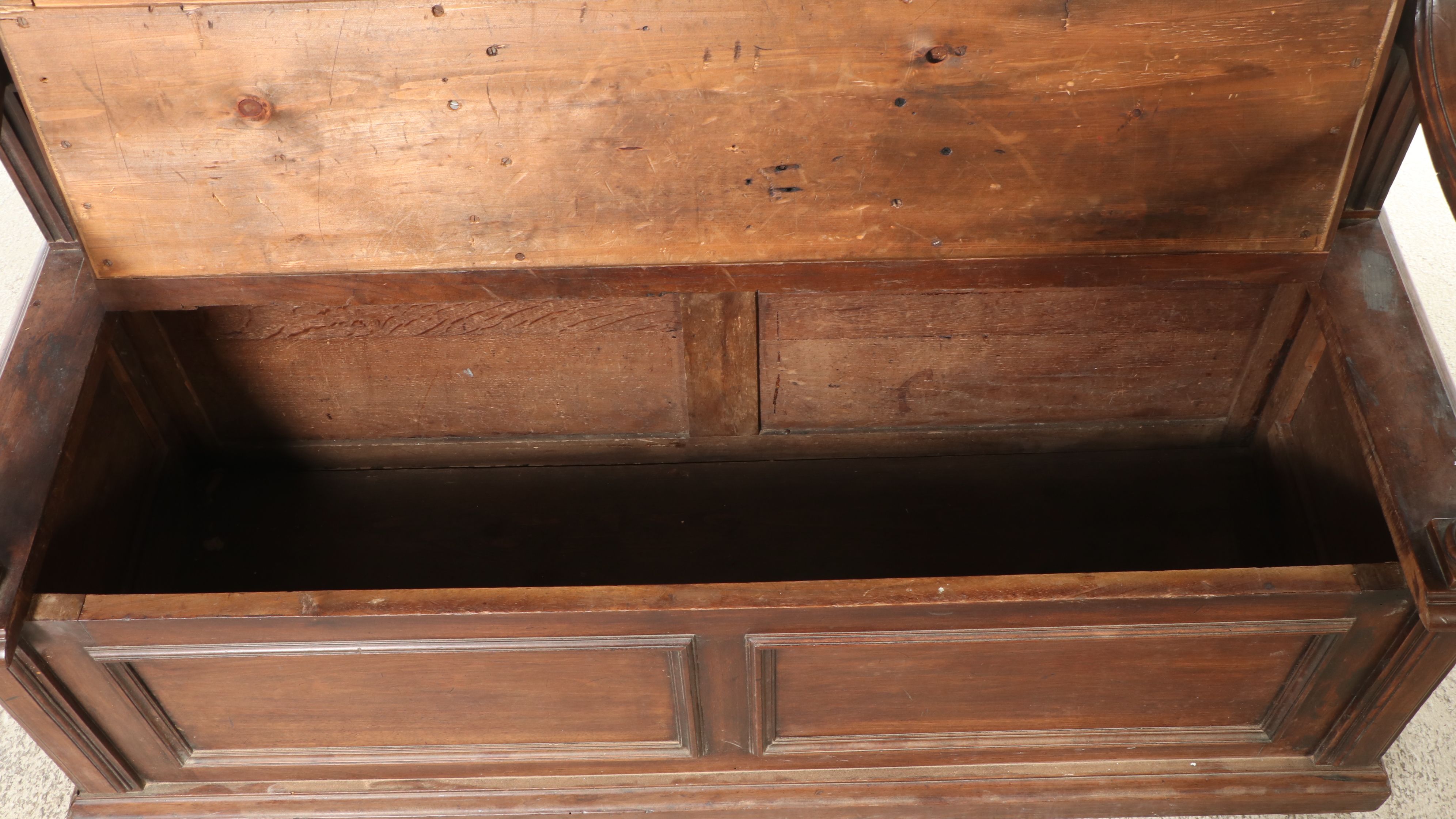 Antique Dark Oak Hall Settle Bench with Leather Back and Seat