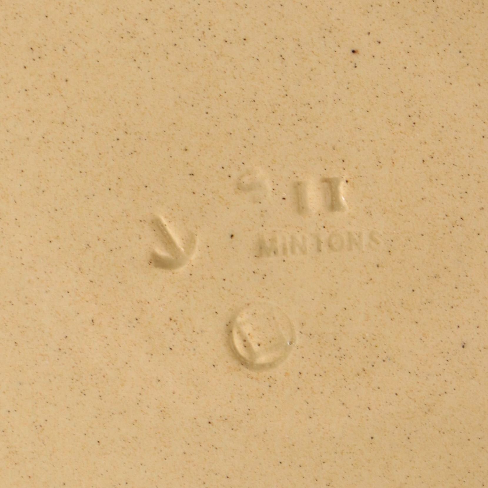 Victorian Minton Hand-Painted Ceramic Hen Plate, Mid to Late 19th Century