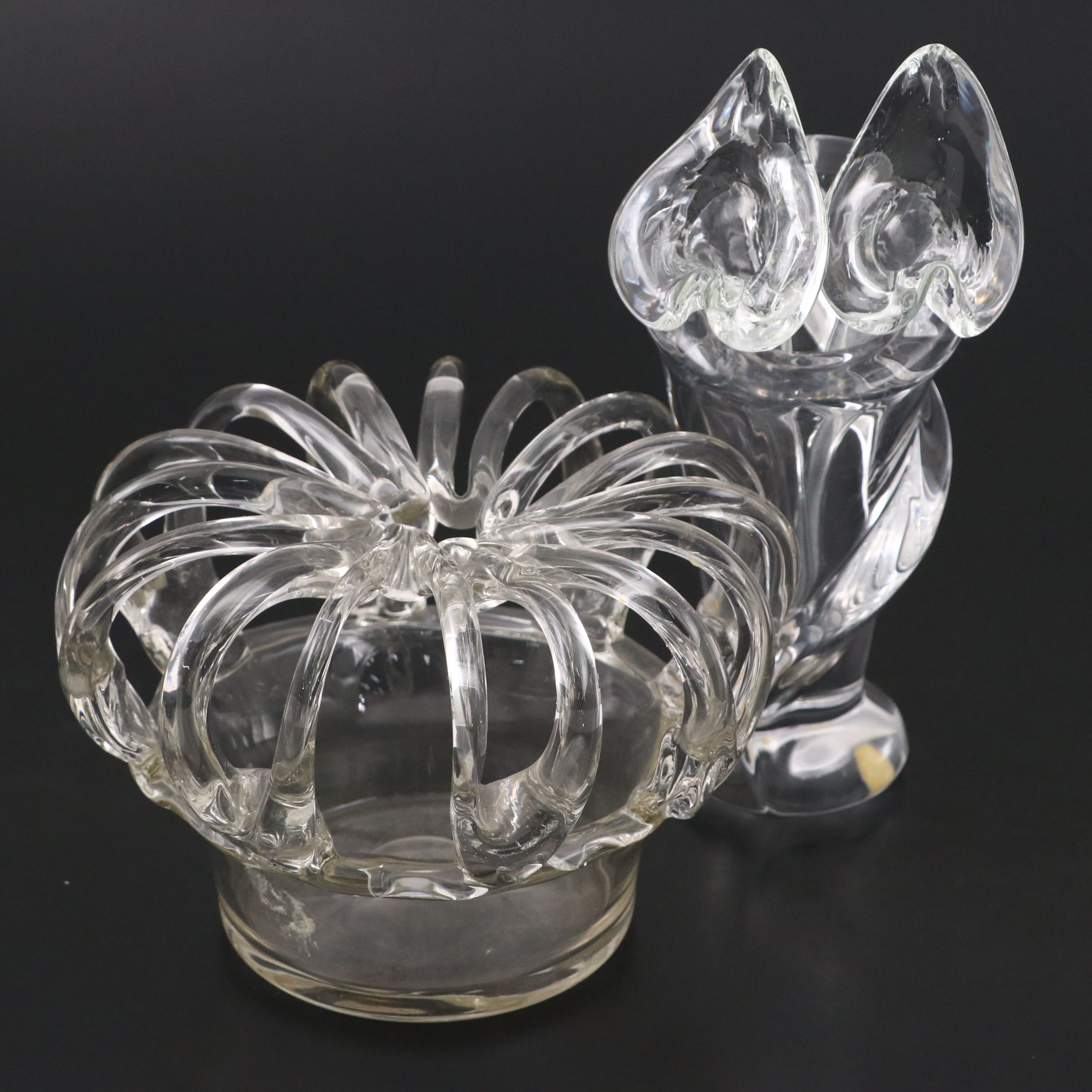 Art Vannes Crystal Vase with Crystal Vase and Lilies
