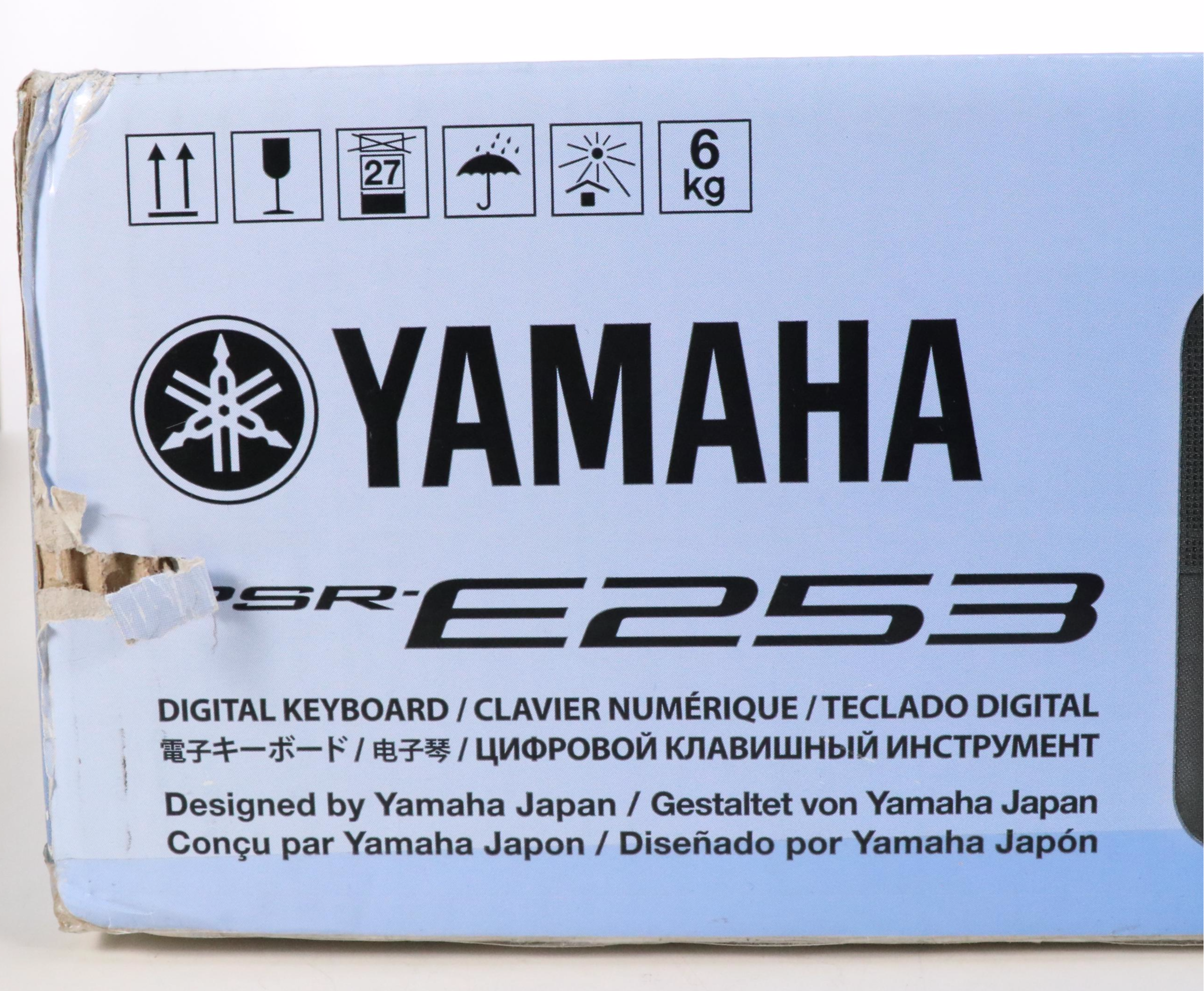 Yamaha PSR-E253 Portable Keyboard