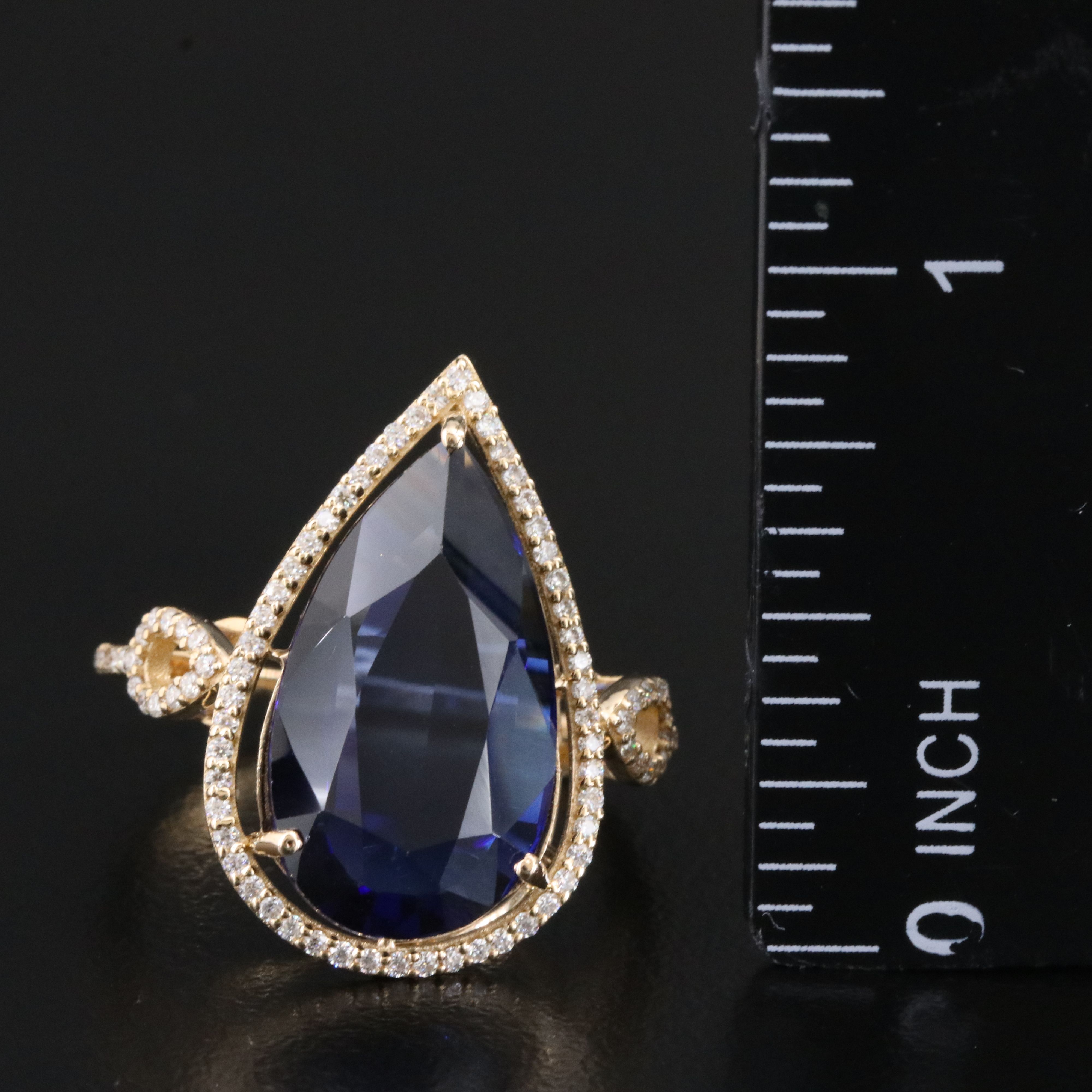 14K 8.03 CT Sapphire and Moissanite Ring with IGI Jewelry Report