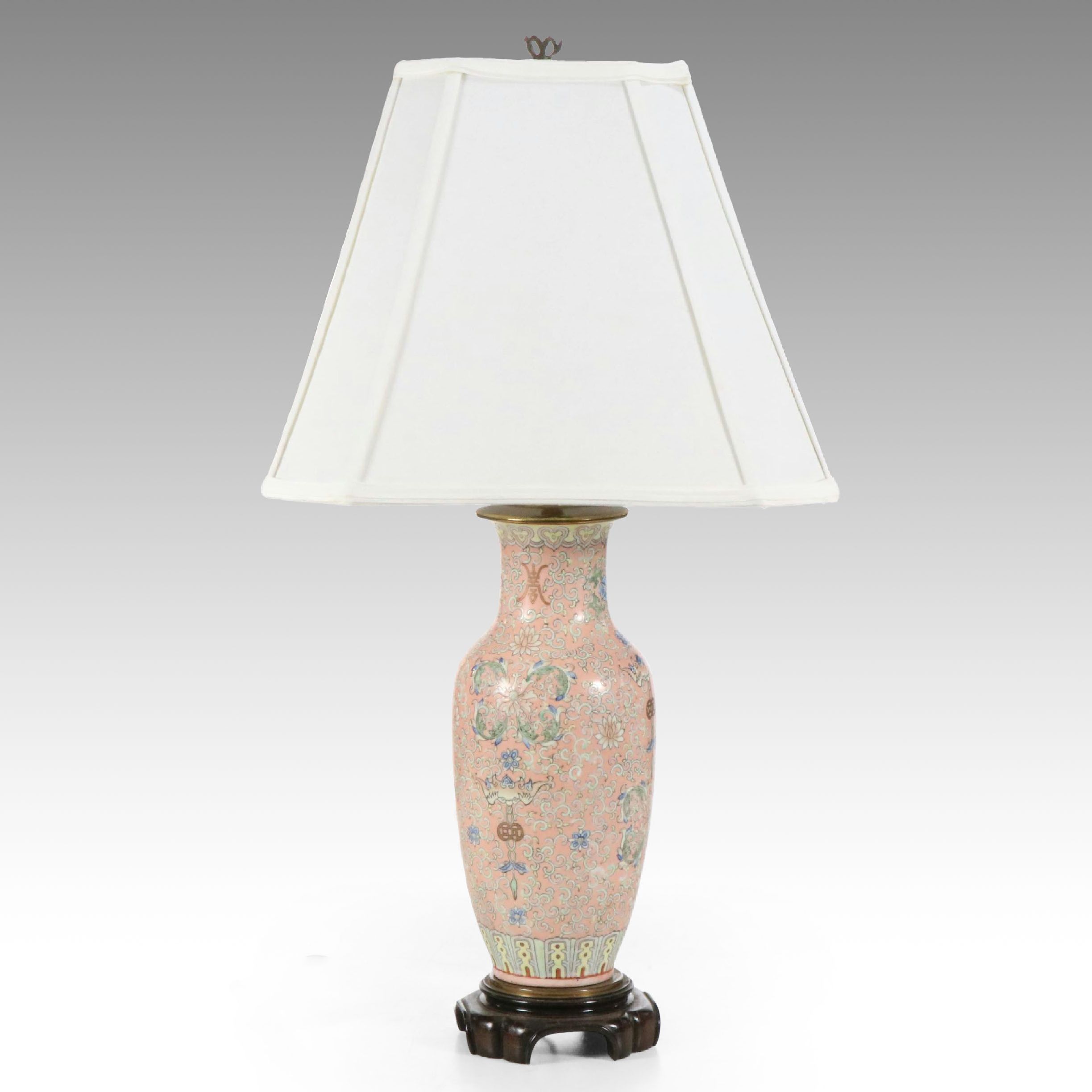 Chinese Porcelain Famille Rose Peach Ground Vase Table Lamp