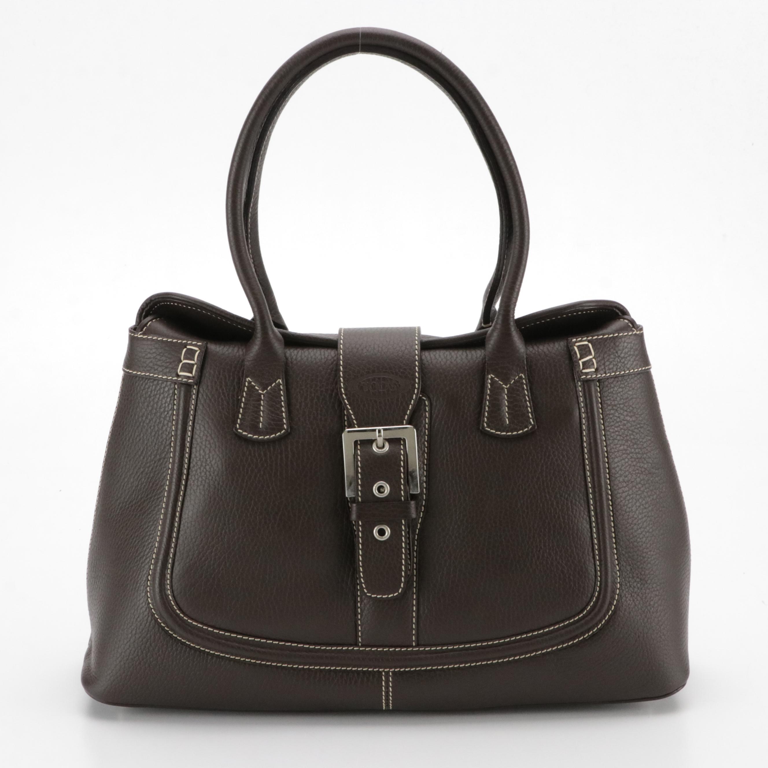 Tod's Contrast Stitched Shoulder Bag in Brown Grained Leather
