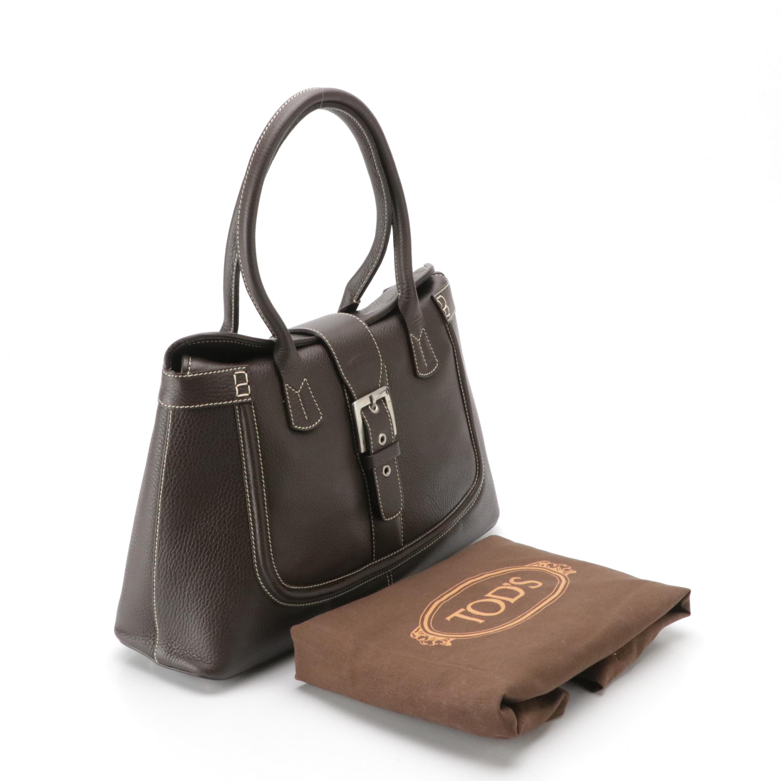 Tod's Contrast Stitched Shoulder Bag in Brown Grained Leather
