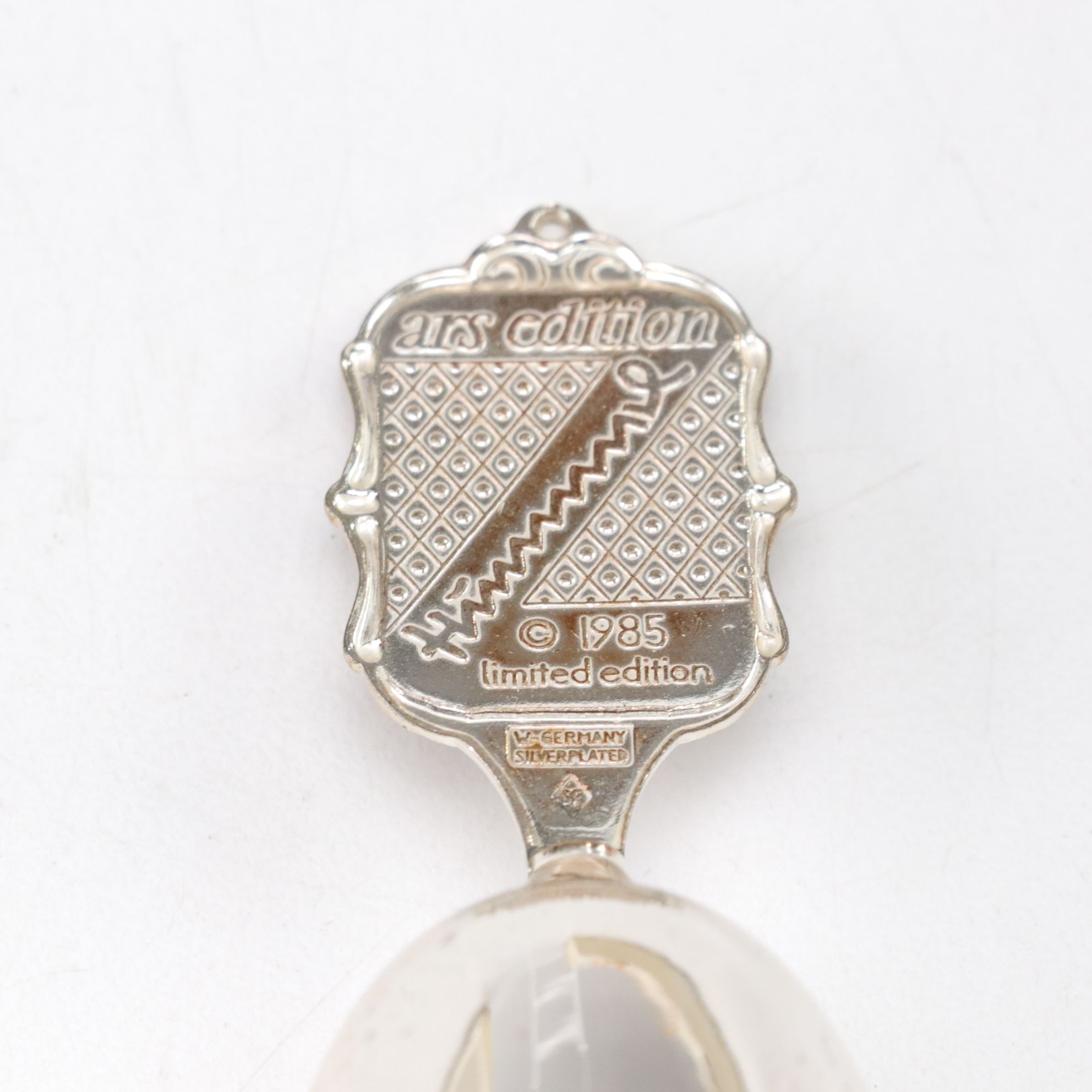 Goebel "The Mail is Here" Figurine & Wall Plaque, Bells & More Hummel Porcelain