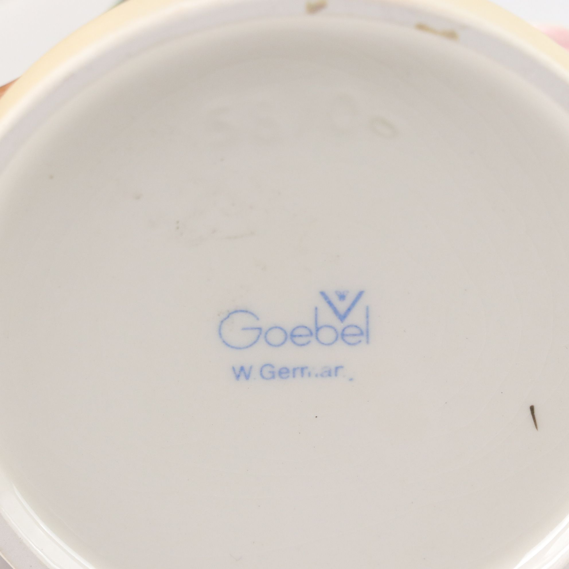 Goebel "The Mail is Here" Figurine & Wall Plaque, Bells & More Hummel Porcelain