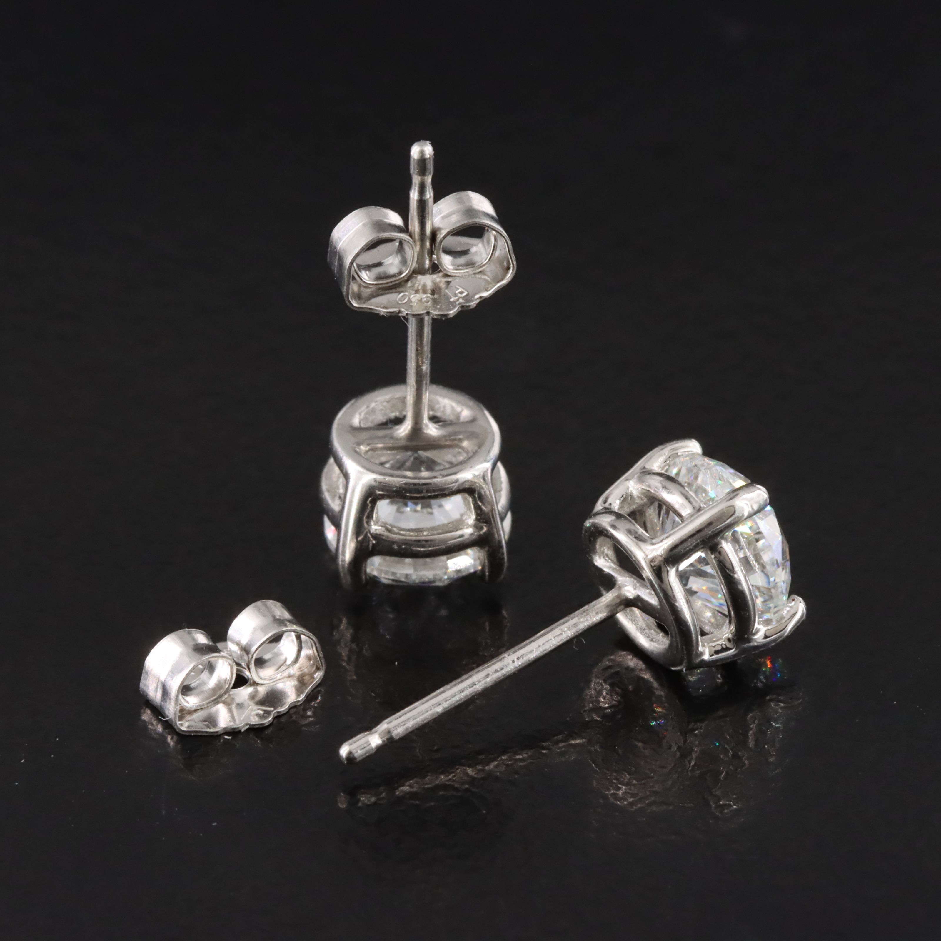Platinum 2.00 CTW Diamond Stud Earrings with GIA Report and GIA Online Report