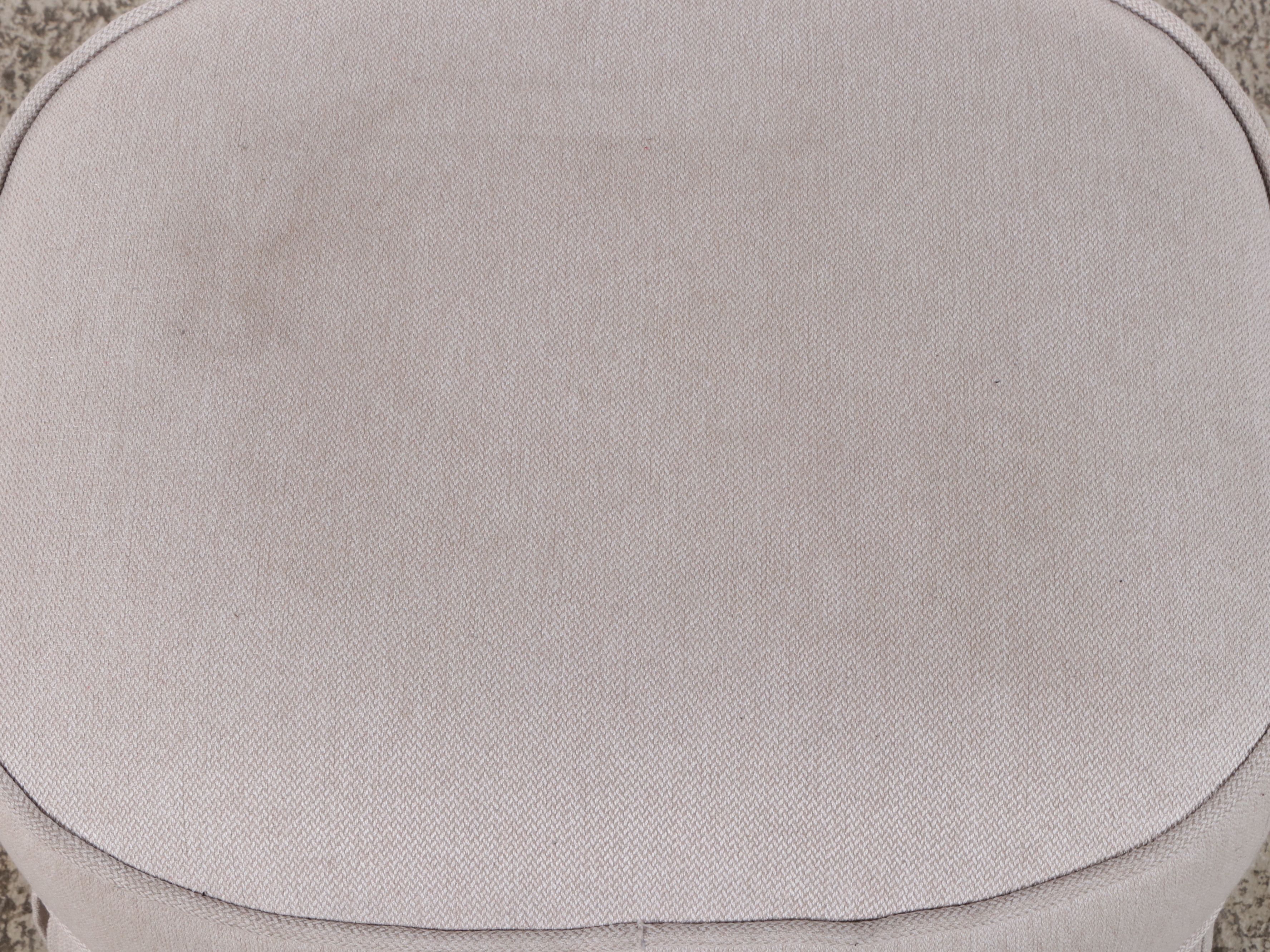 Contemporary Sirio Upholstered Armchair with Ottoman