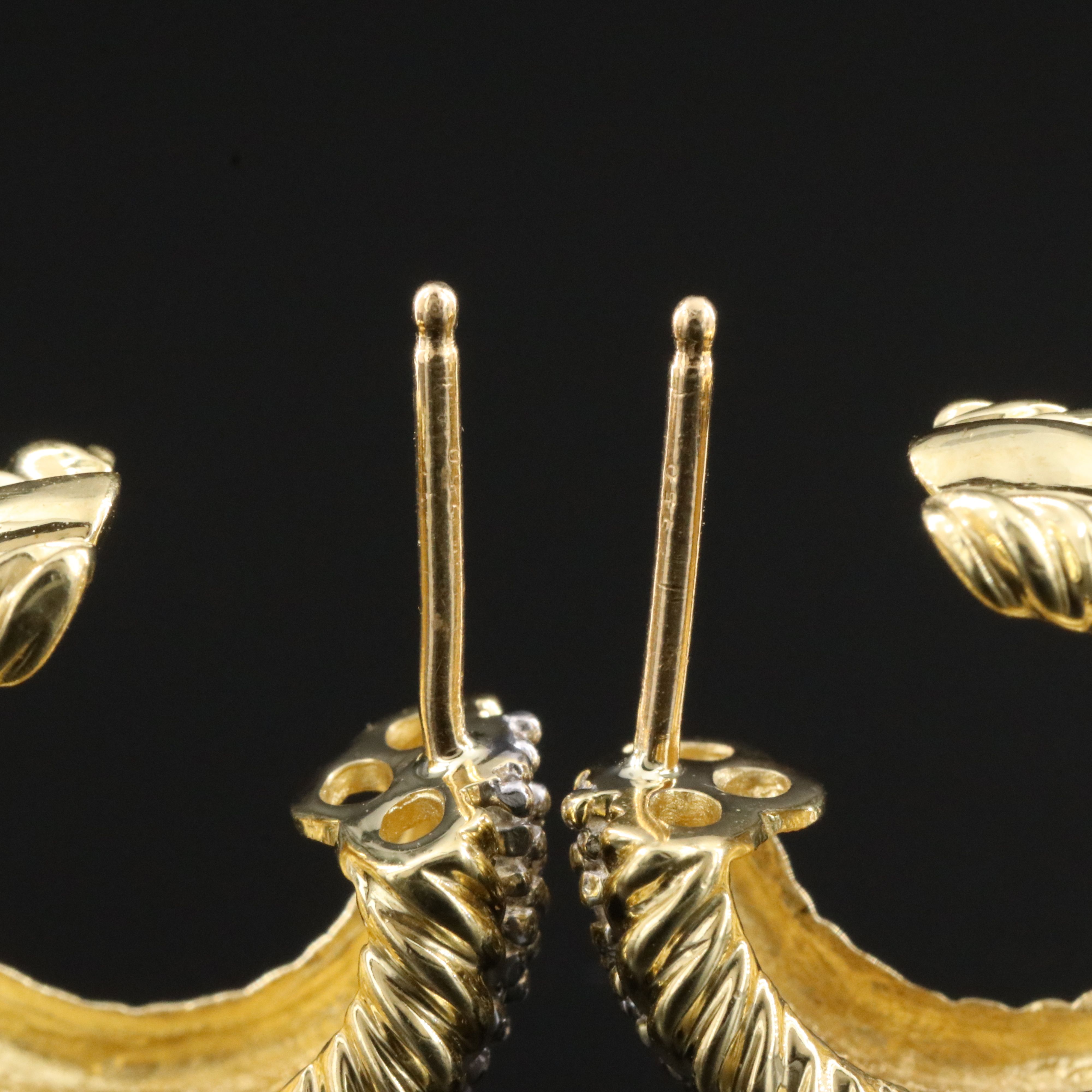 David Yurman 18K 0.38 CTW Diamond Huggie Hoop Earrings