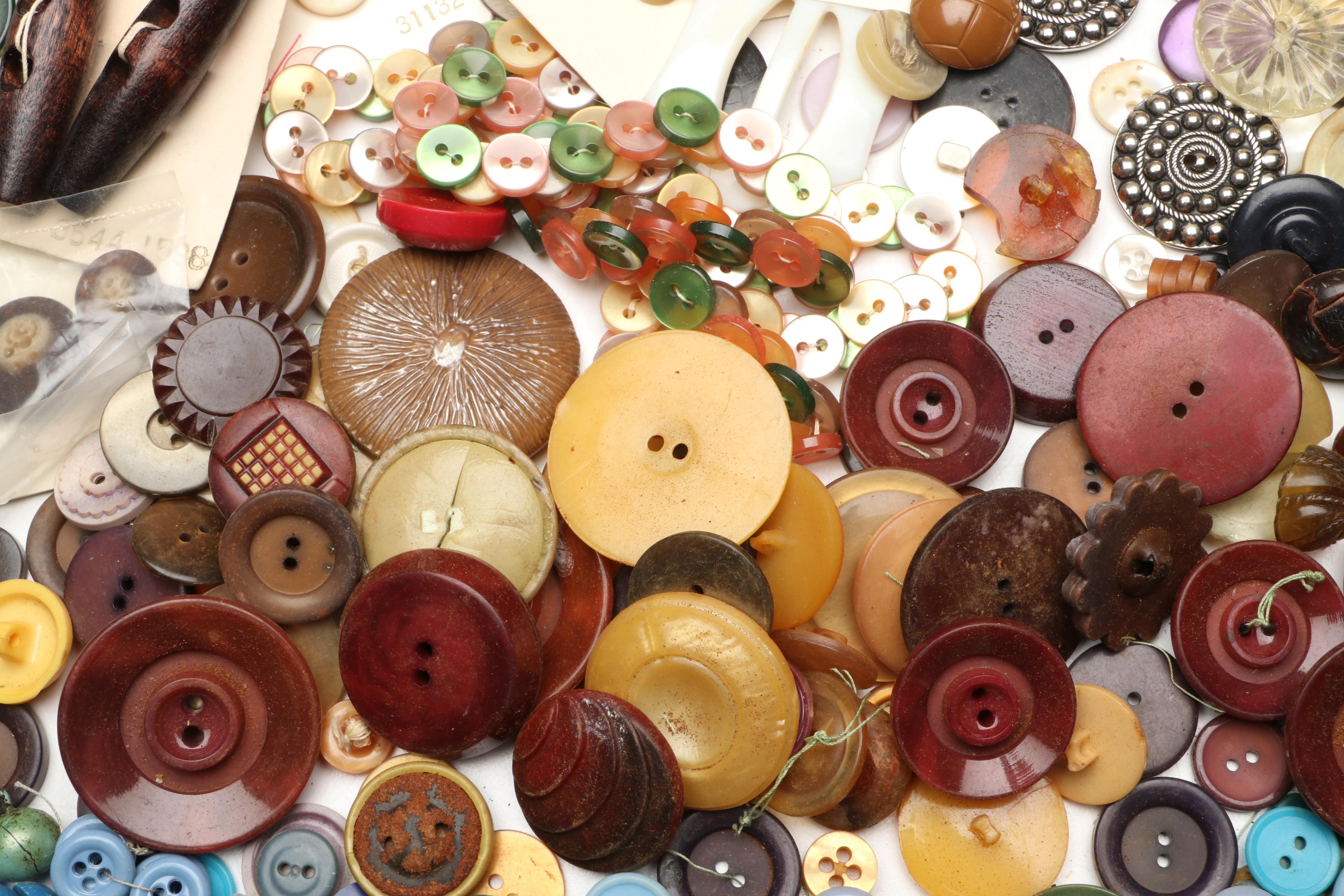Metal, Plastic and Other Vintage Buttons