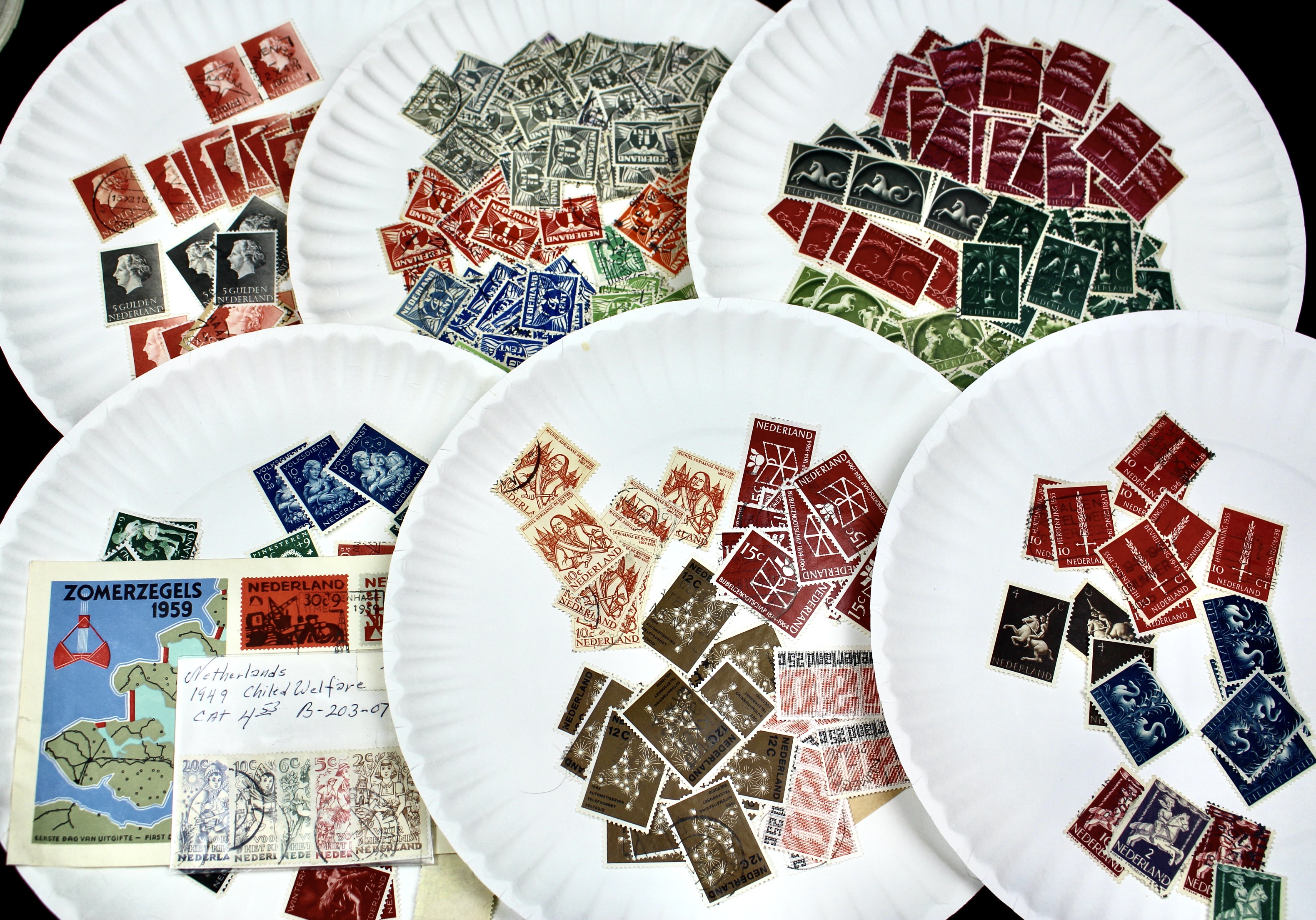 Large World-Wide Collection of 5,000 to 10,000 Postage Stamps