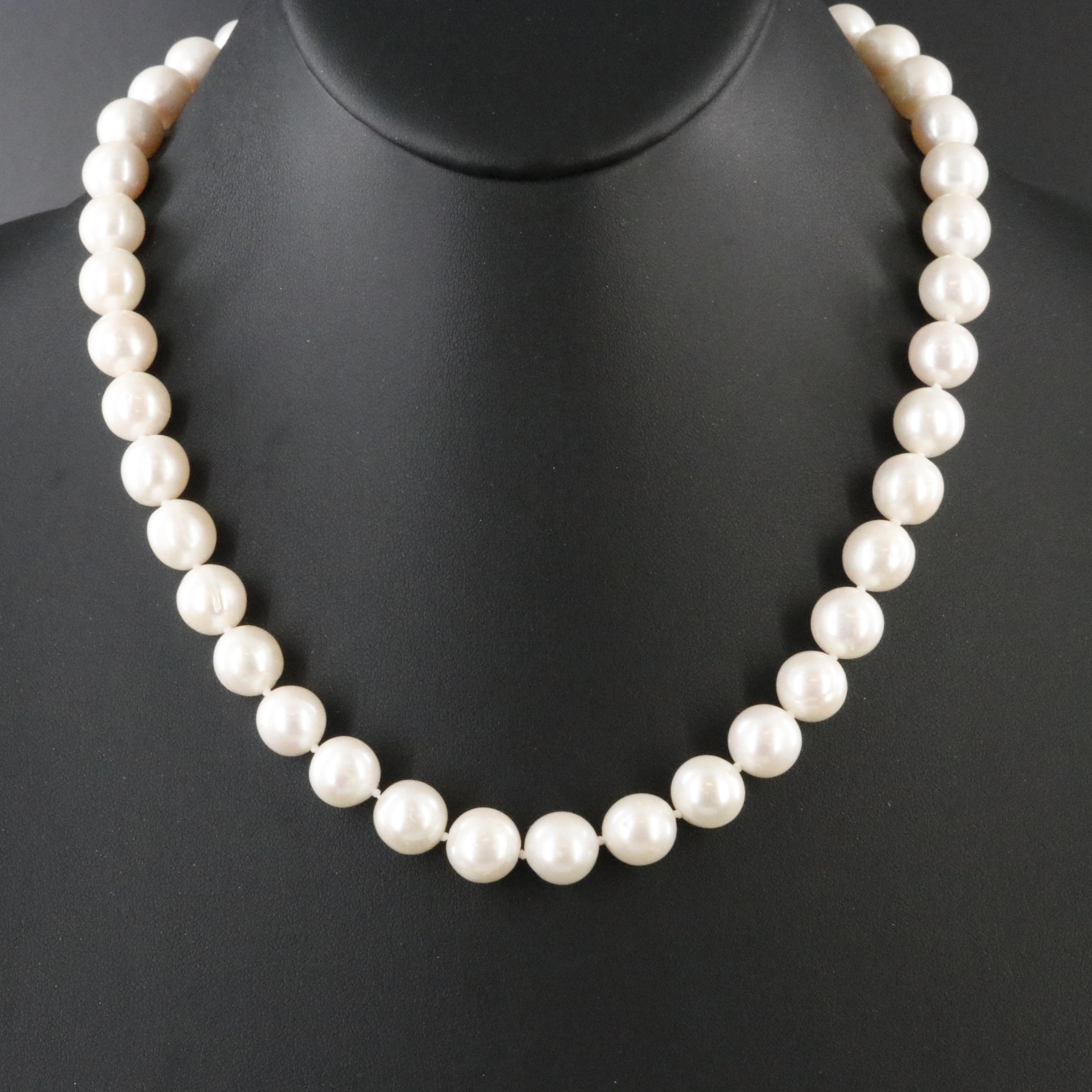 Pearl Necklace with 14K Clasp