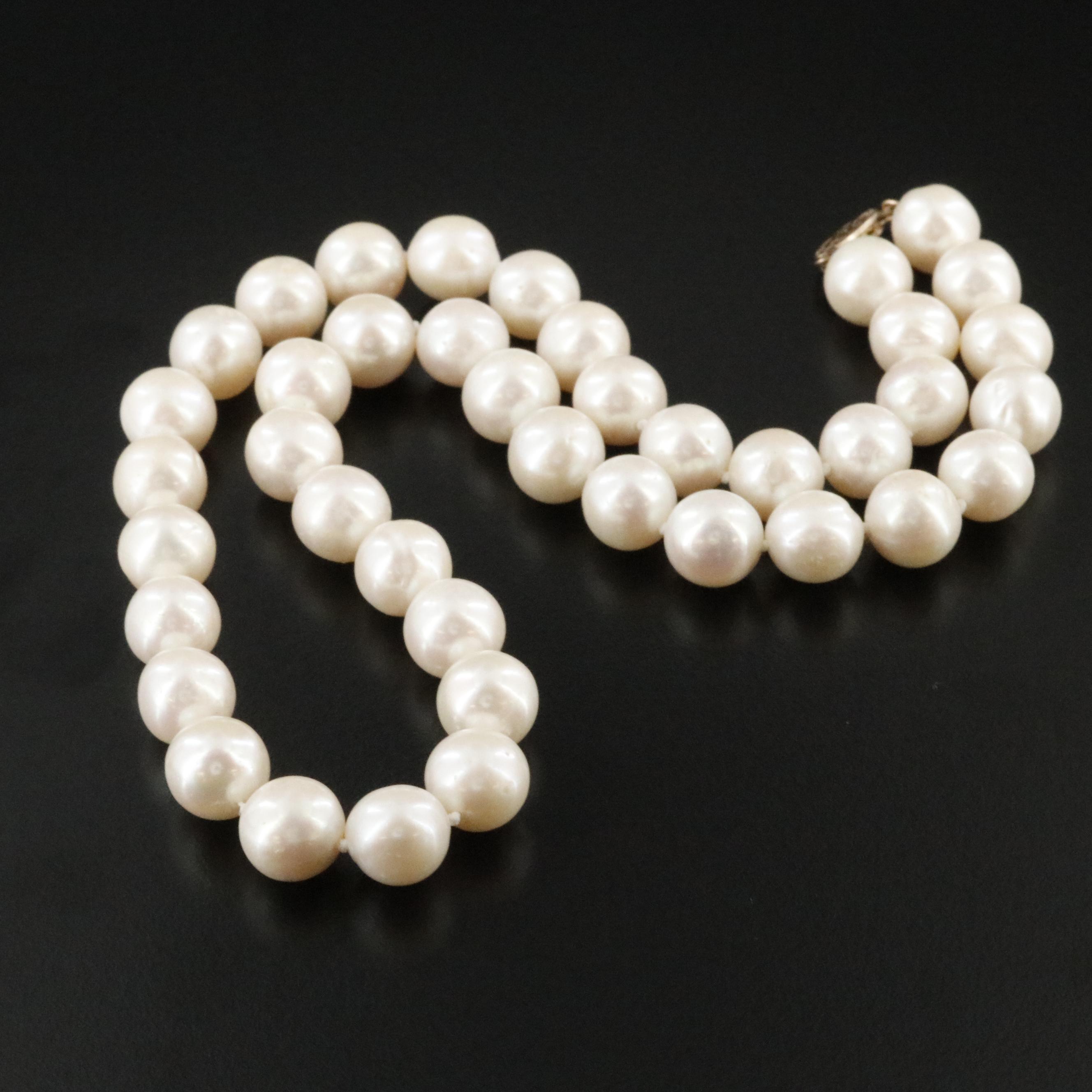 Pearl Necklace with 14K Clasp