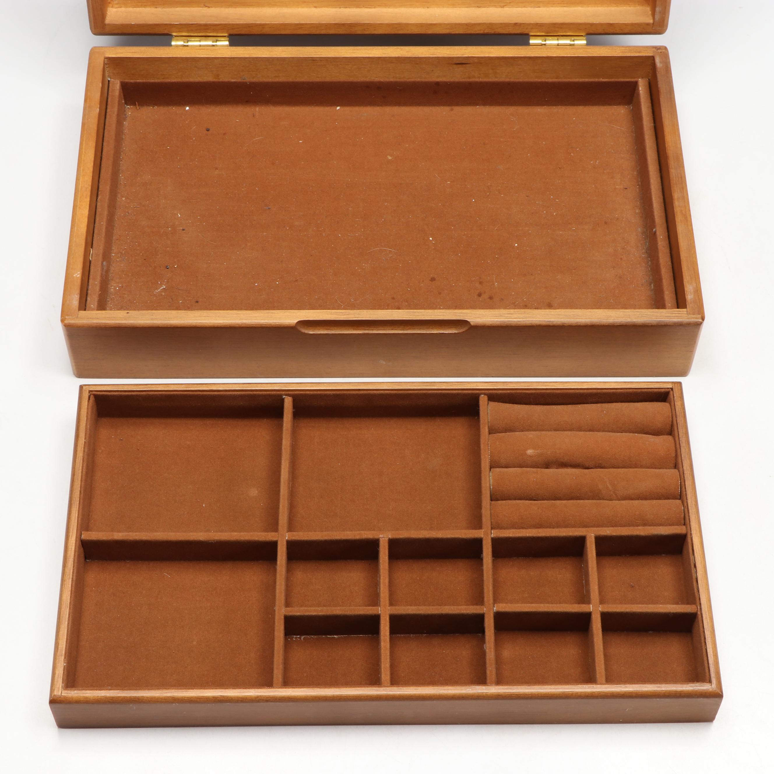 "The Elaine Shops" Handwoven Basket Purse with Jewelry Box and Ceramic Busts