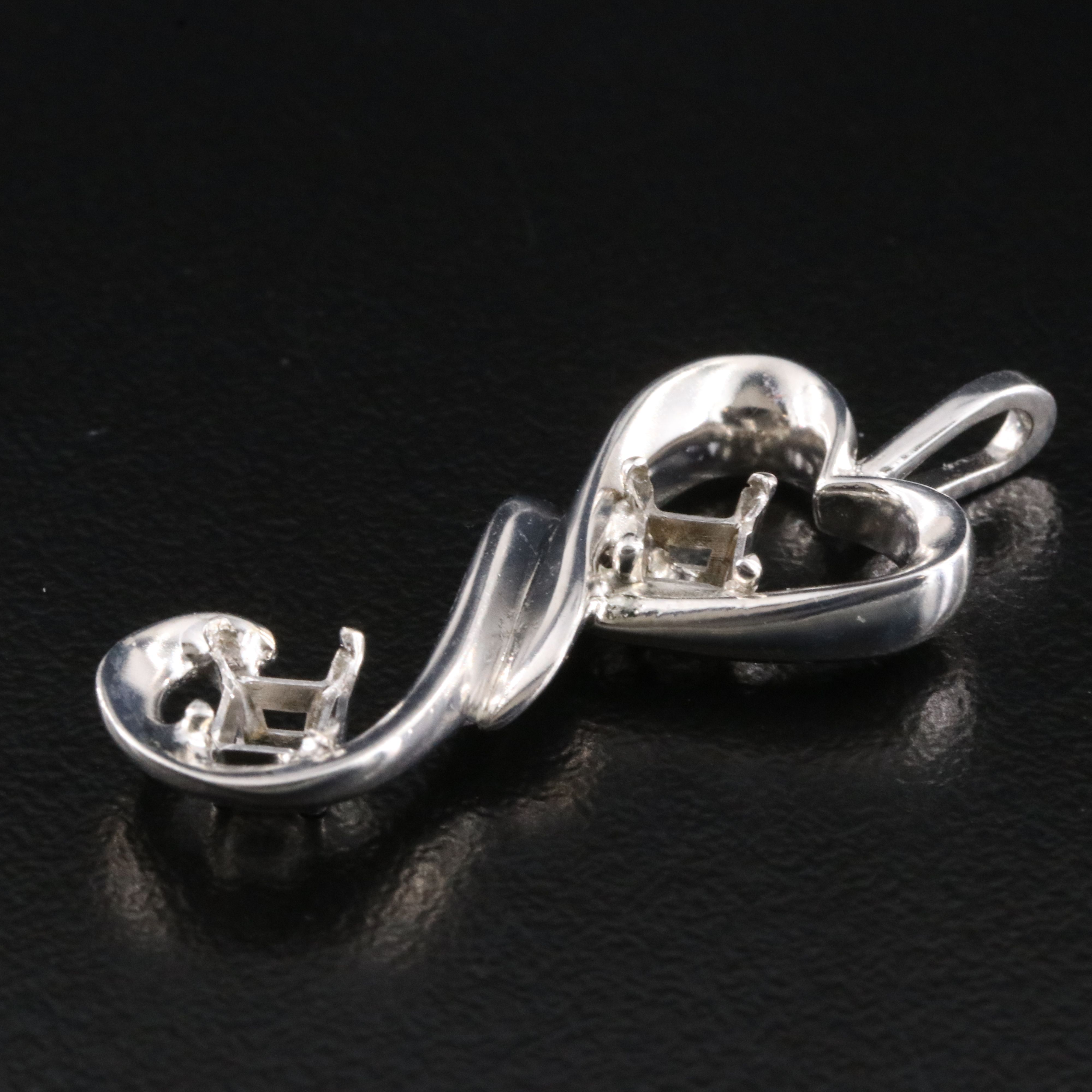 14K Open Mount Pendant