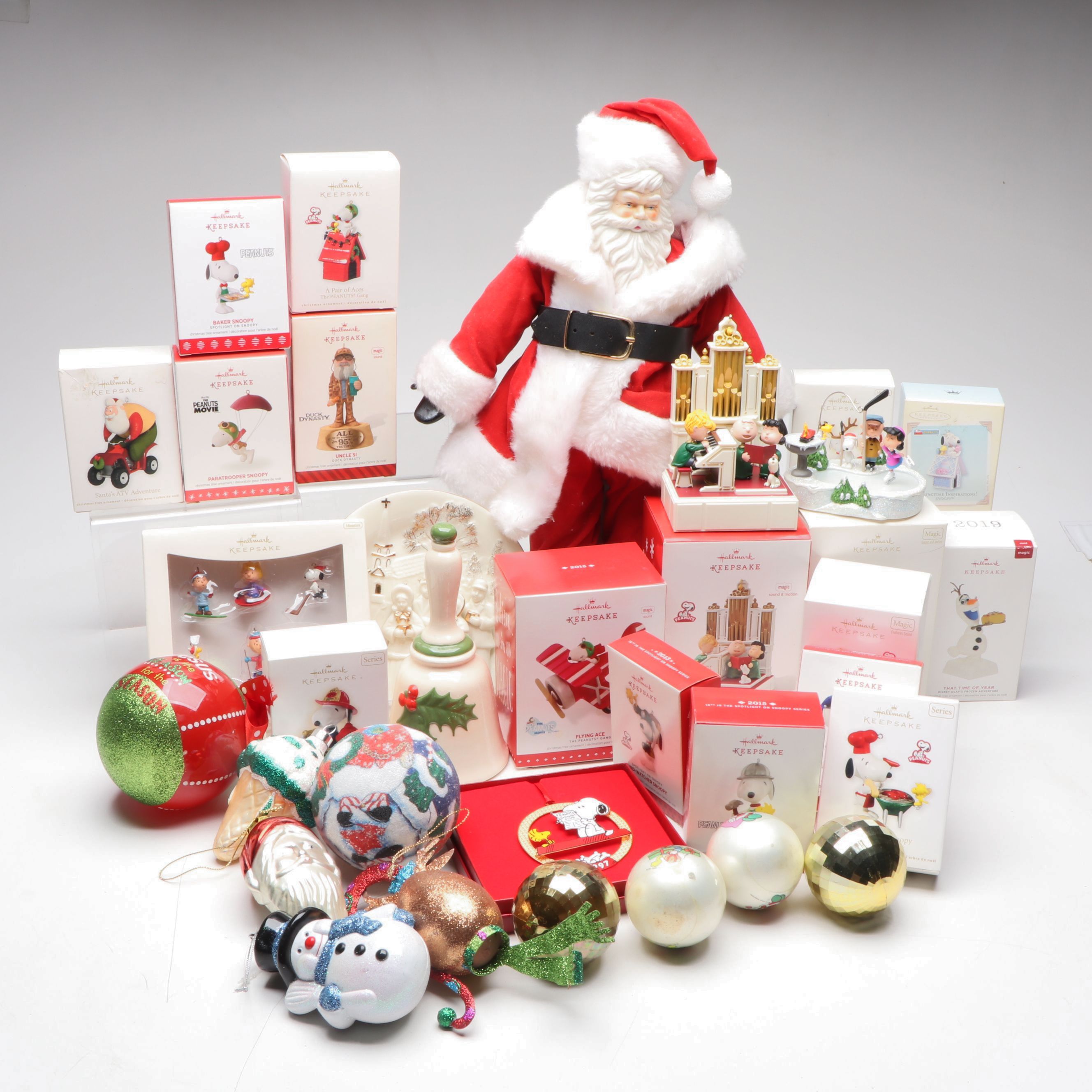 Mikasa "Holiday Elegance" Plaque with Hallmark Keepsake Ornaments and More Décor