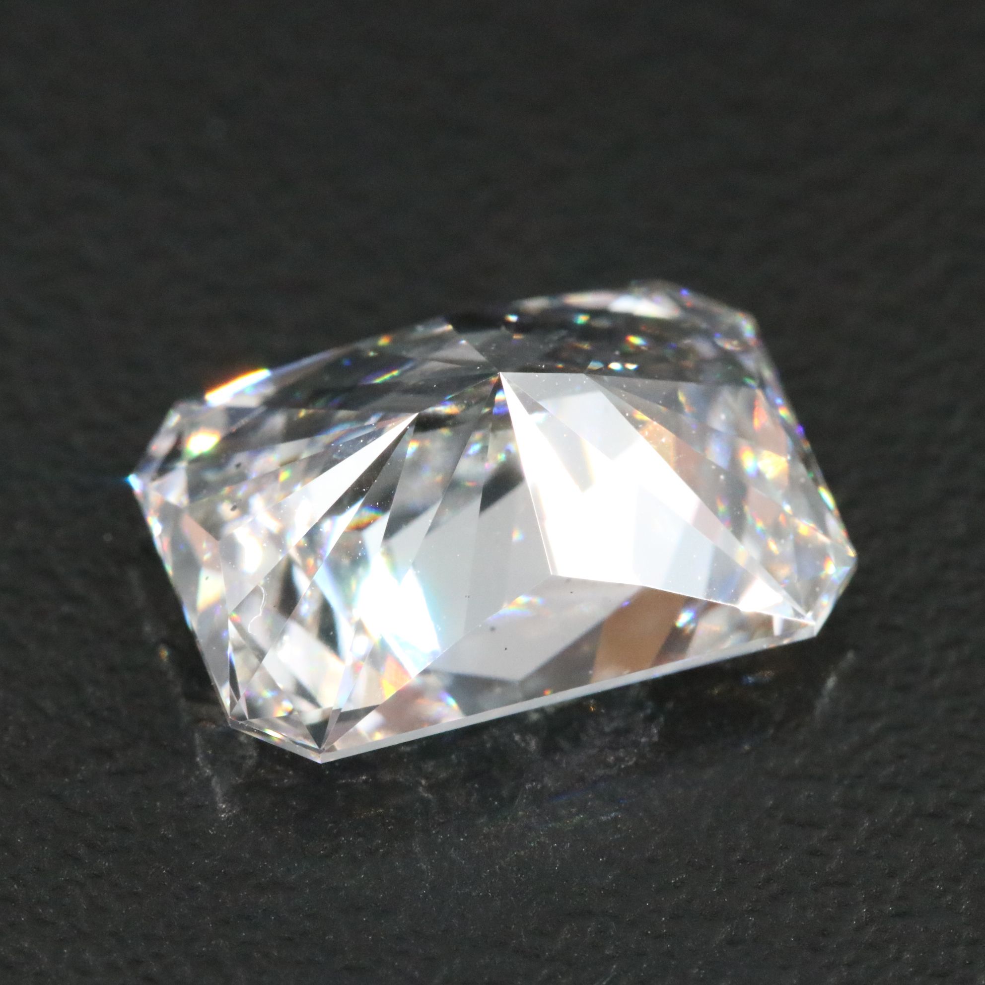 Loose 5.07 CT Lab Grown Diamond with IGI Report