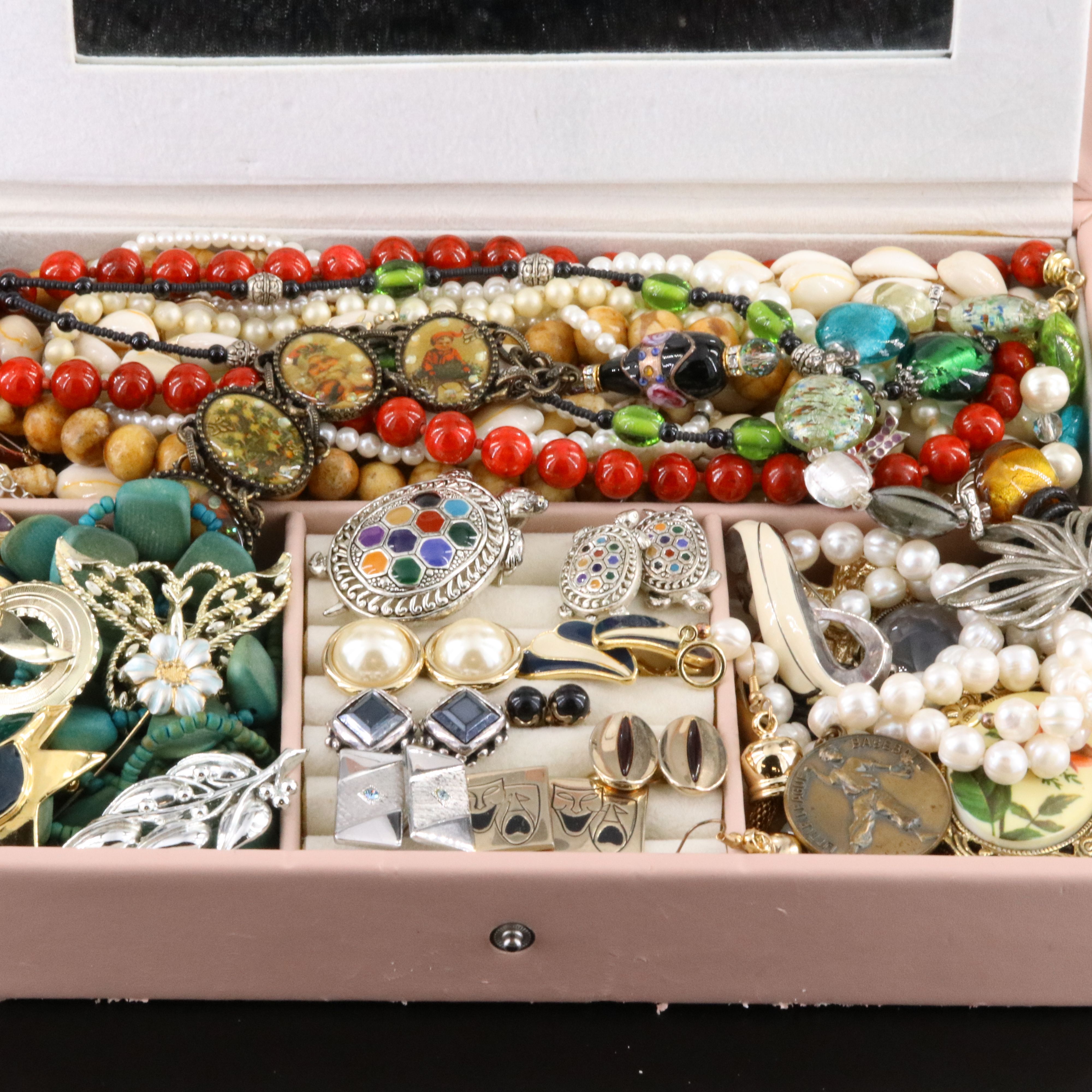 Uncommon Discoveries: Jewelry Collection