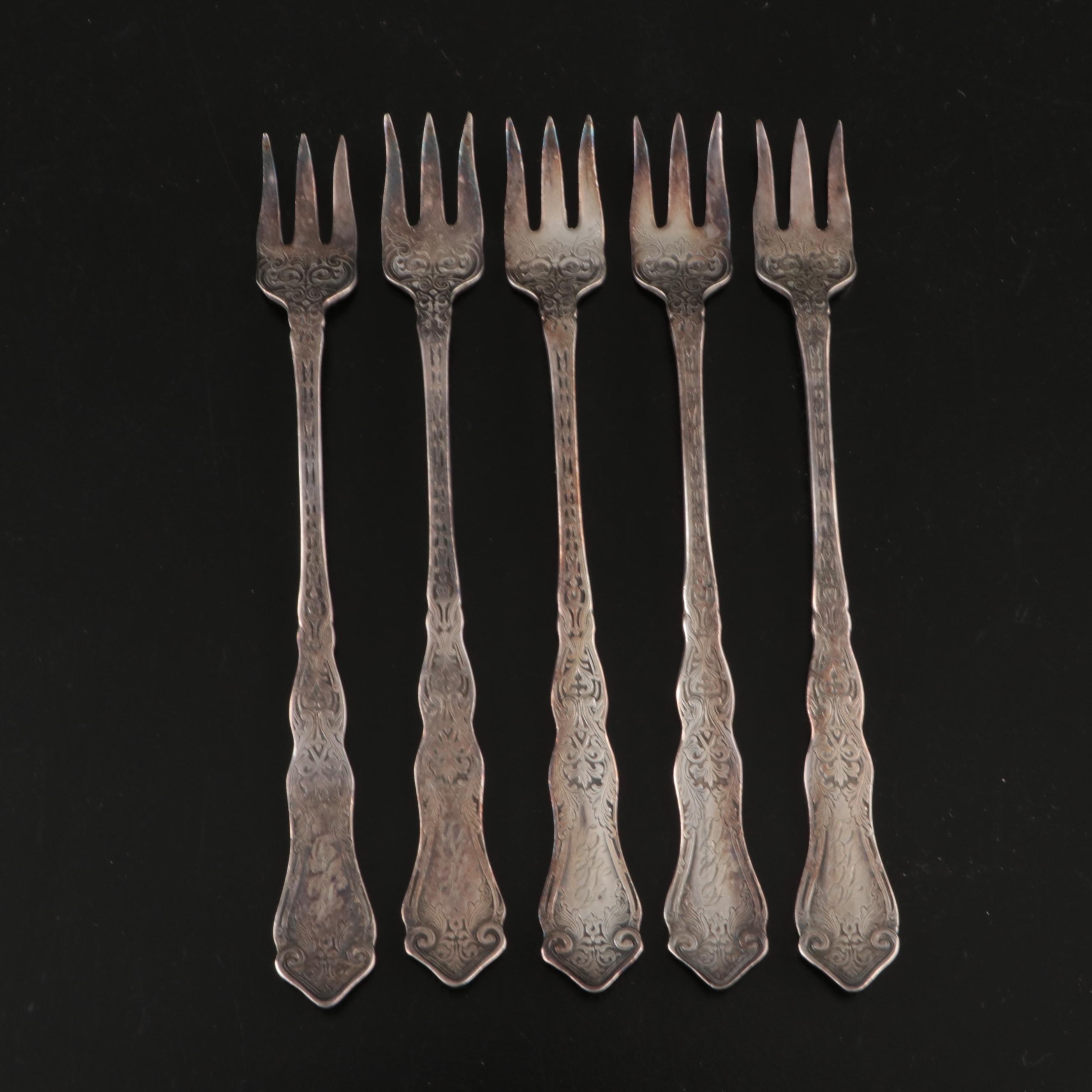 Wm Rogers "Alhambra" Silver Plate Flatware Collection