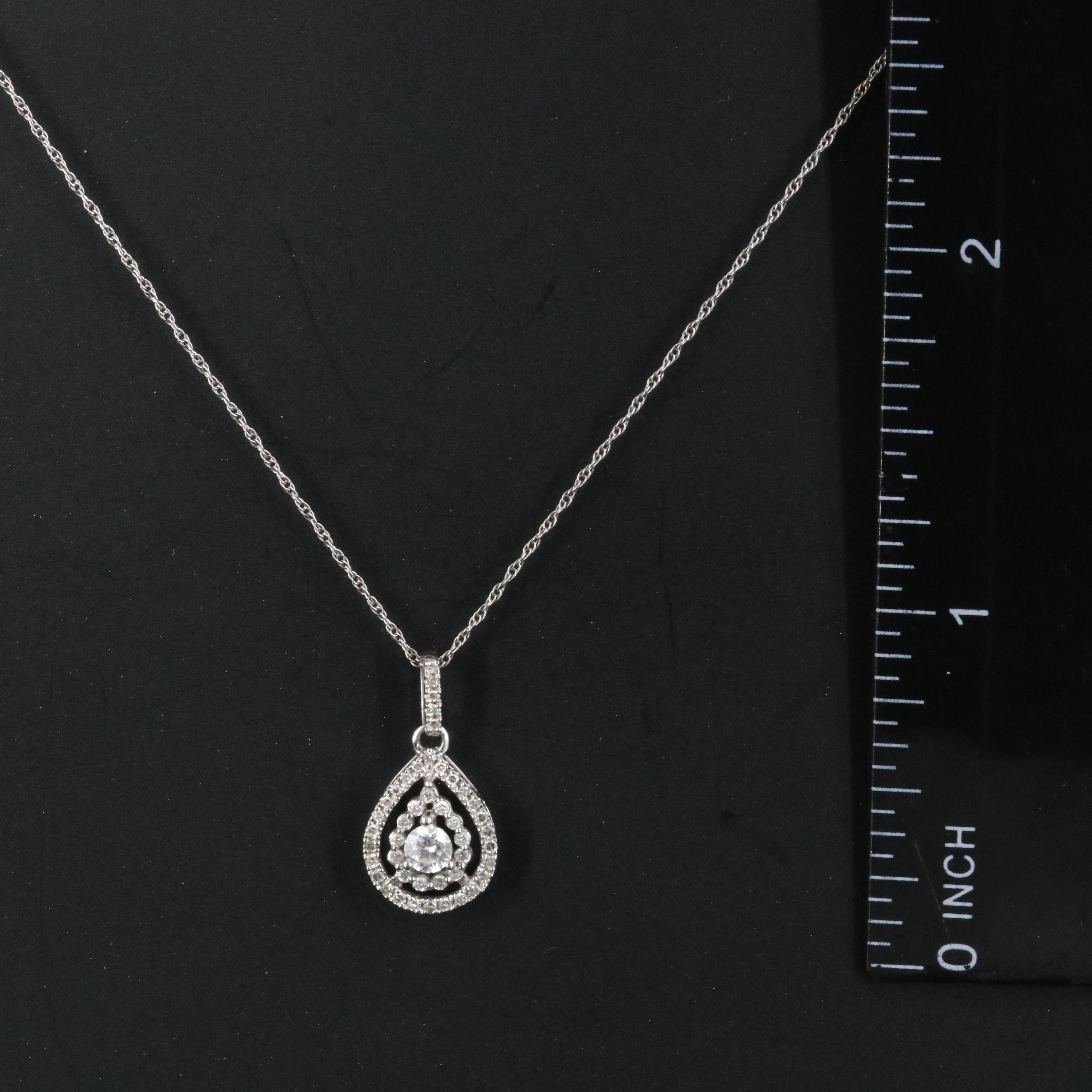 10K 0.31 CTW Diamond Pendant Necklace