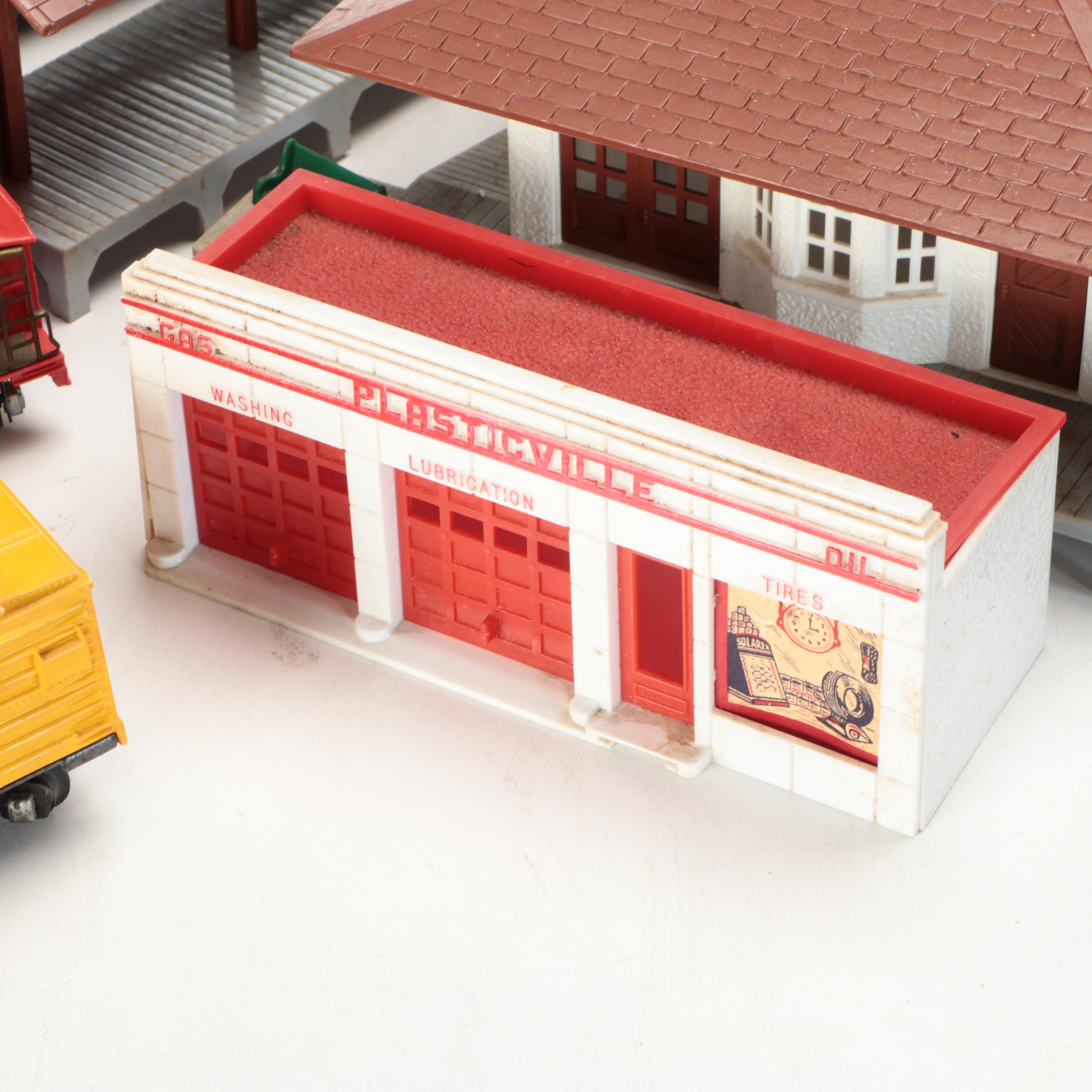 American Flyer Locomotive with Train Cars, Buildings and Accessories