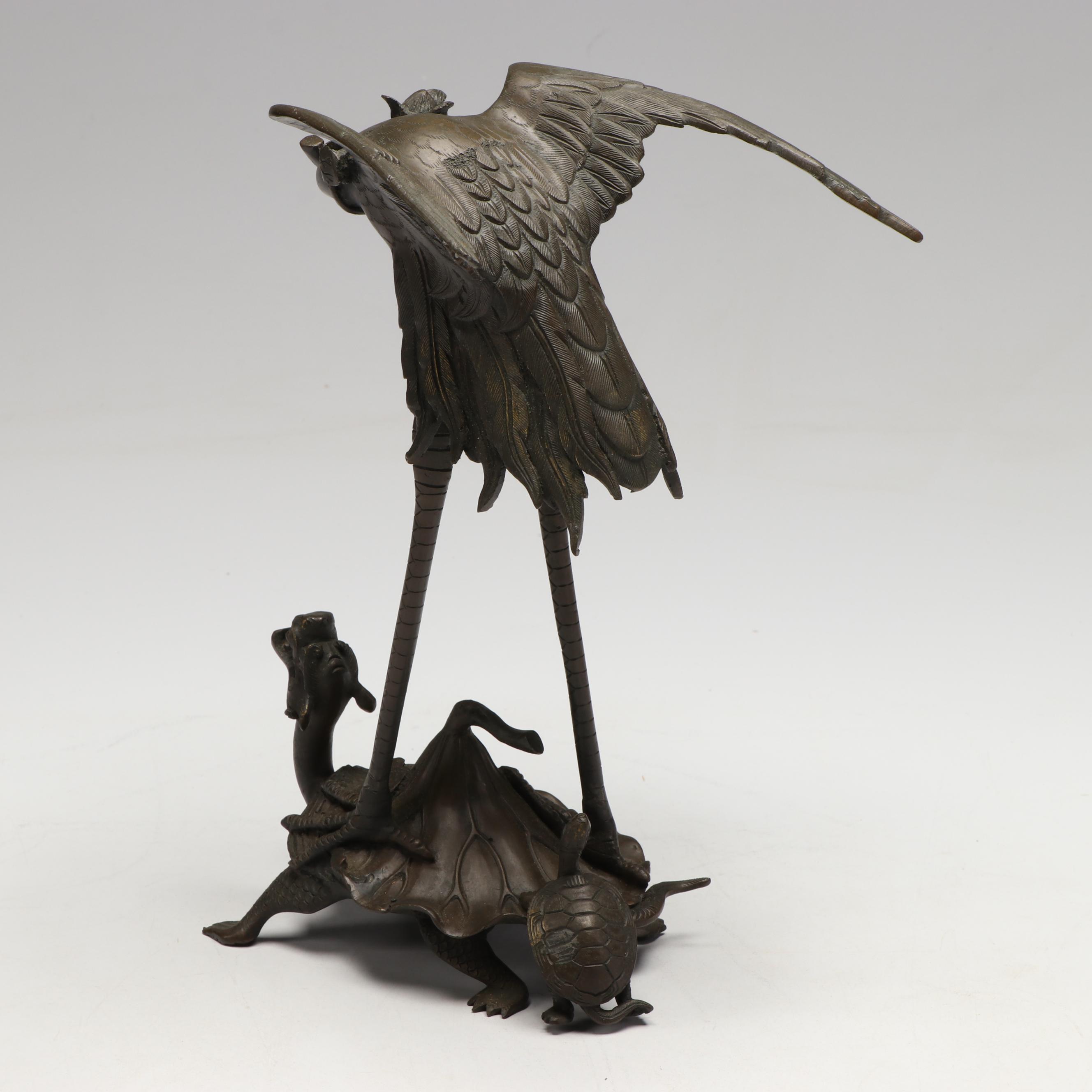 Chinese Crane on Lóngguī Bronze Sculpture