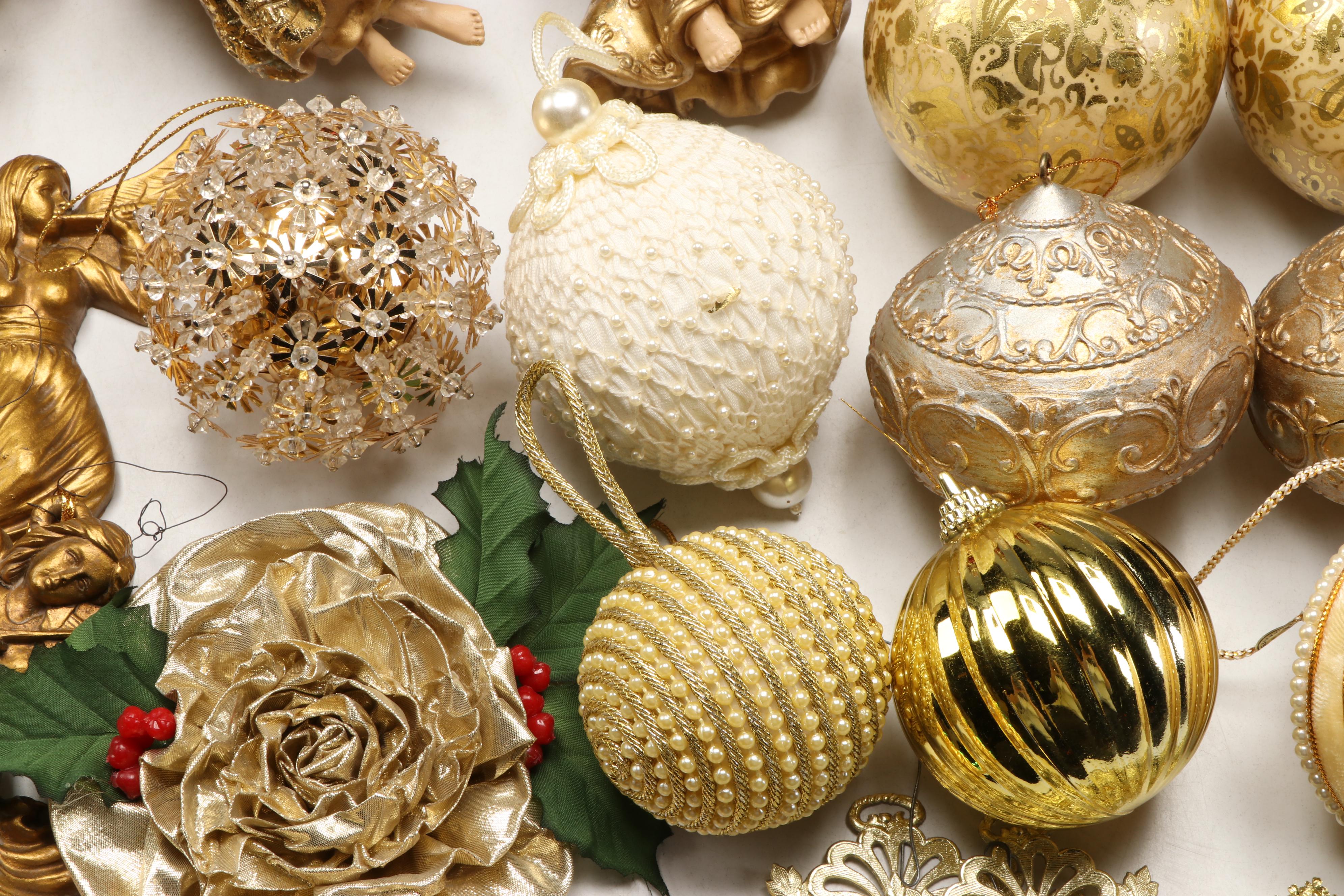 White House Annual with Lenox and Other Christmas Ornaments