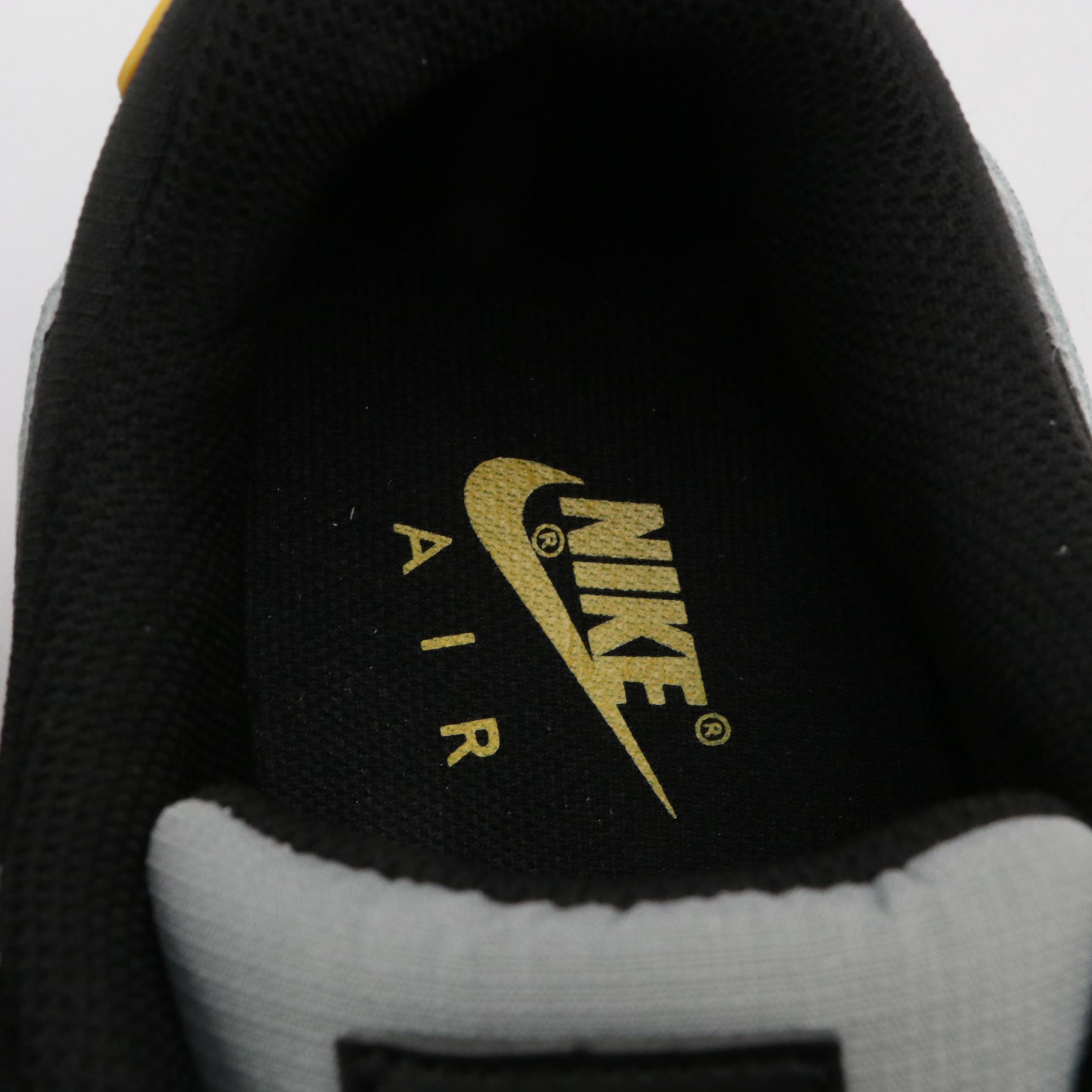 Men's Nike Air Max 90 "Classic Batman" Sneakers in Box