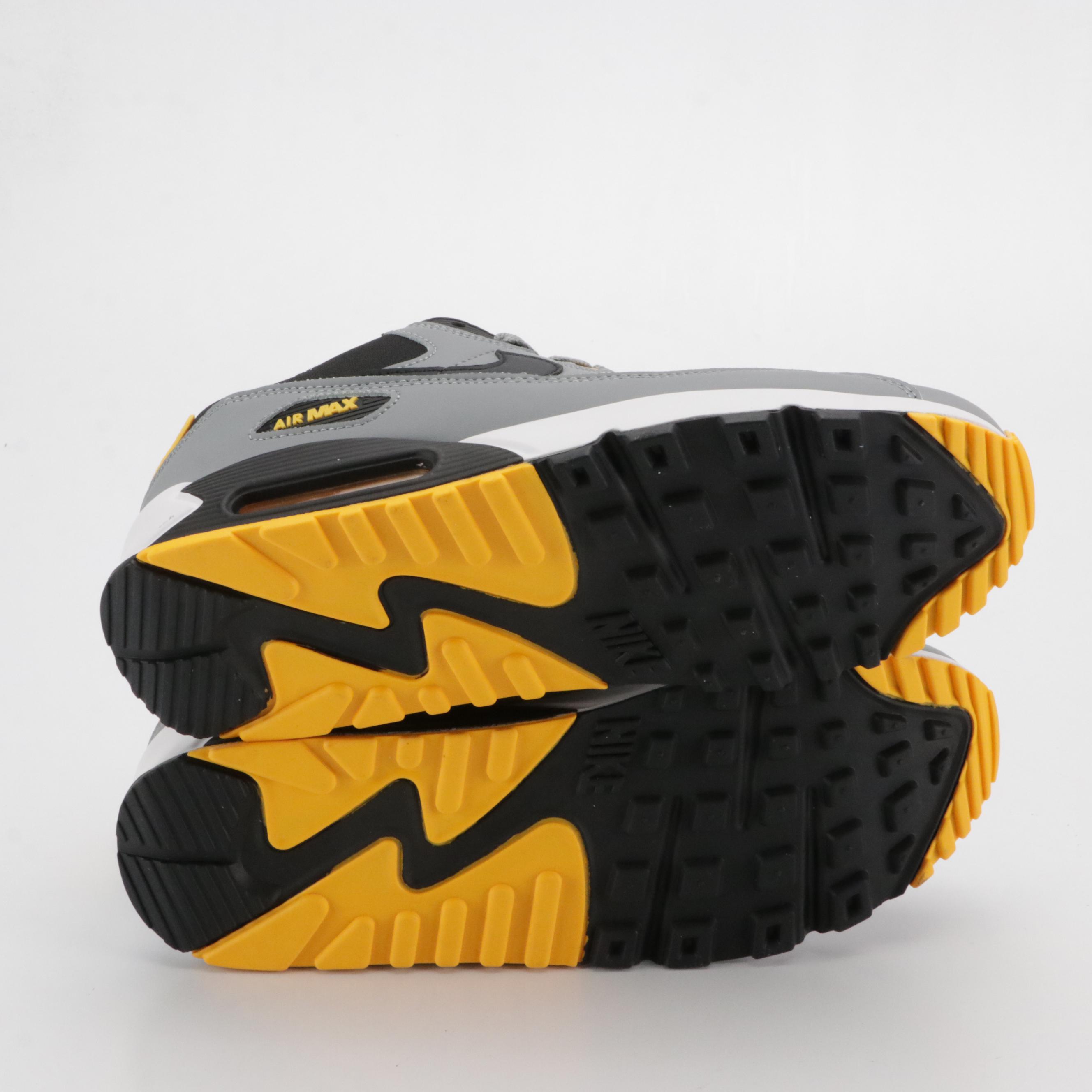 Men's Nike Air Max 90 "Classic Batman" Sneakers in Box