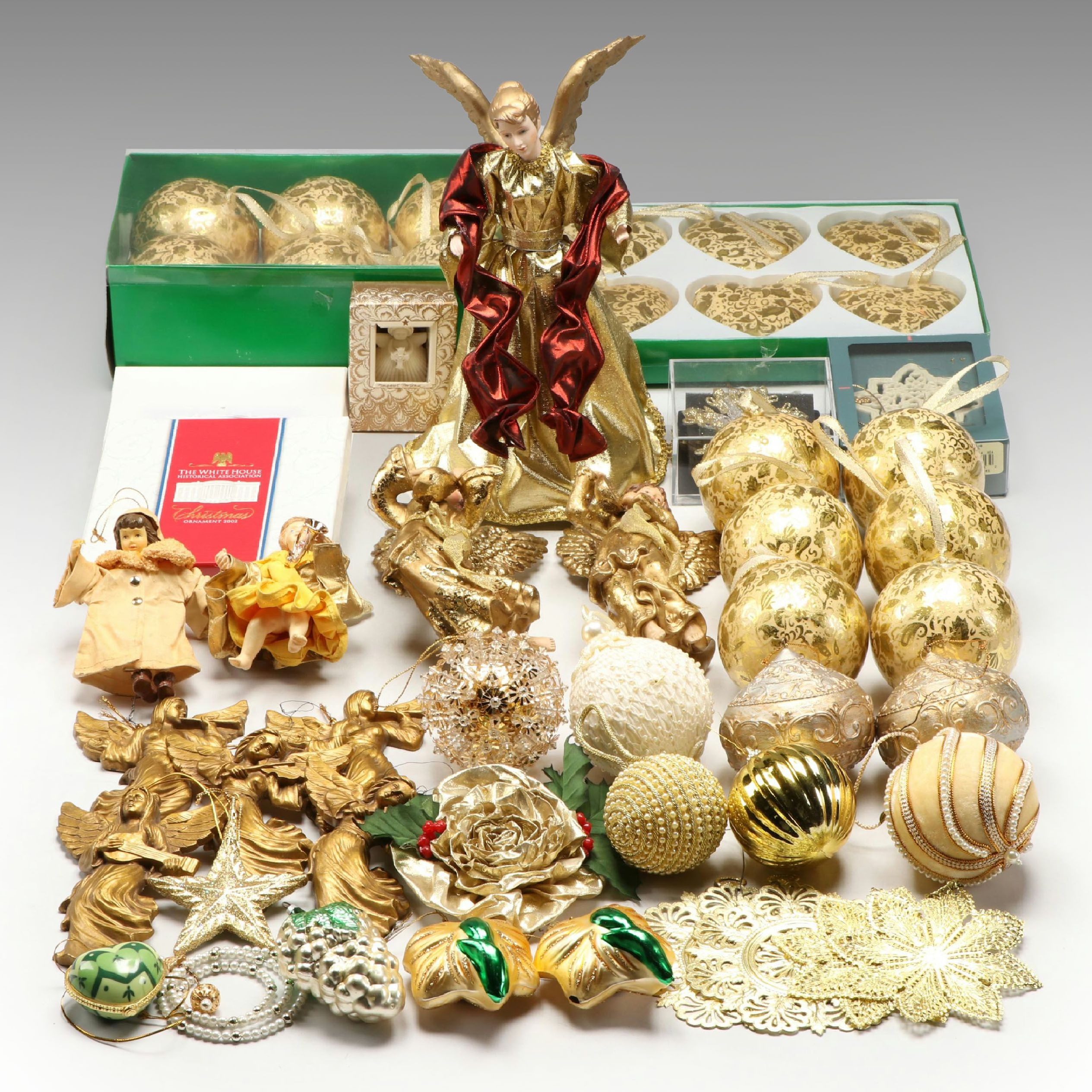White House Annual with Lenox and Other Christmas Ornaments