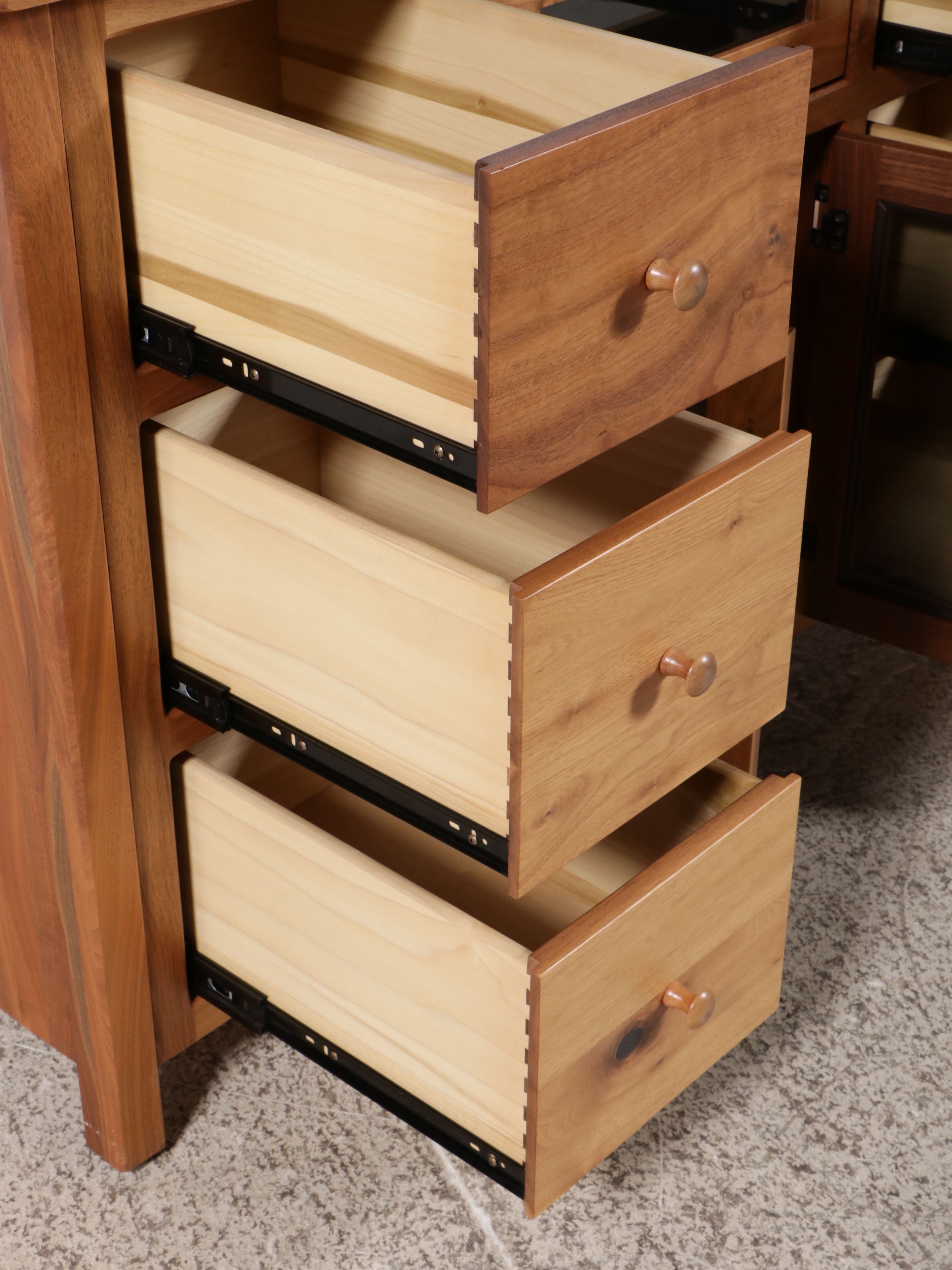 Ohio Hardwood Furniture Craftsman Style Handcrafted Wood Media Cabinet