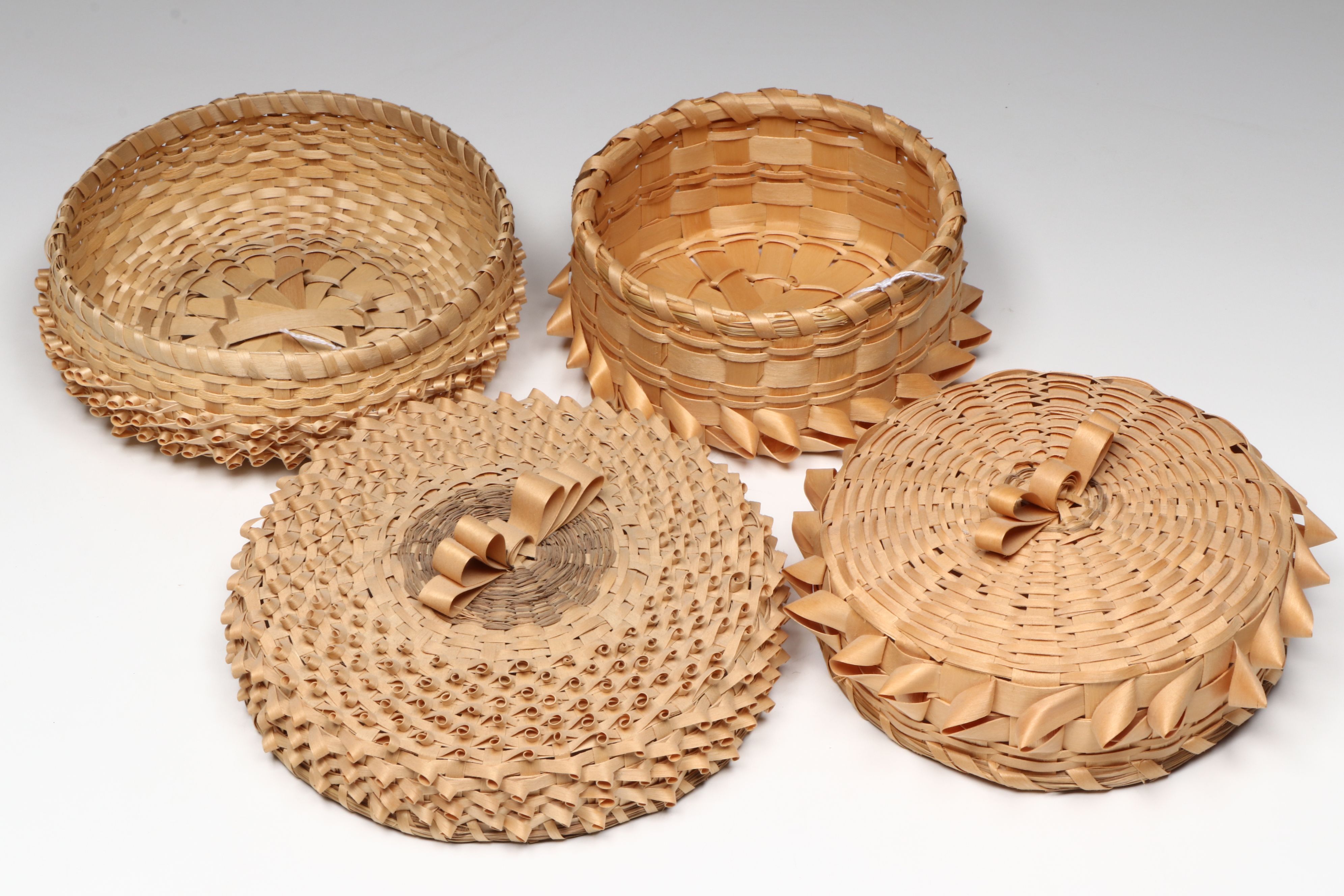 Mrs. Wilmot Mi'kmaq Sweetgrass Vessel with Nova Scotian Periwinkle Loop Basket