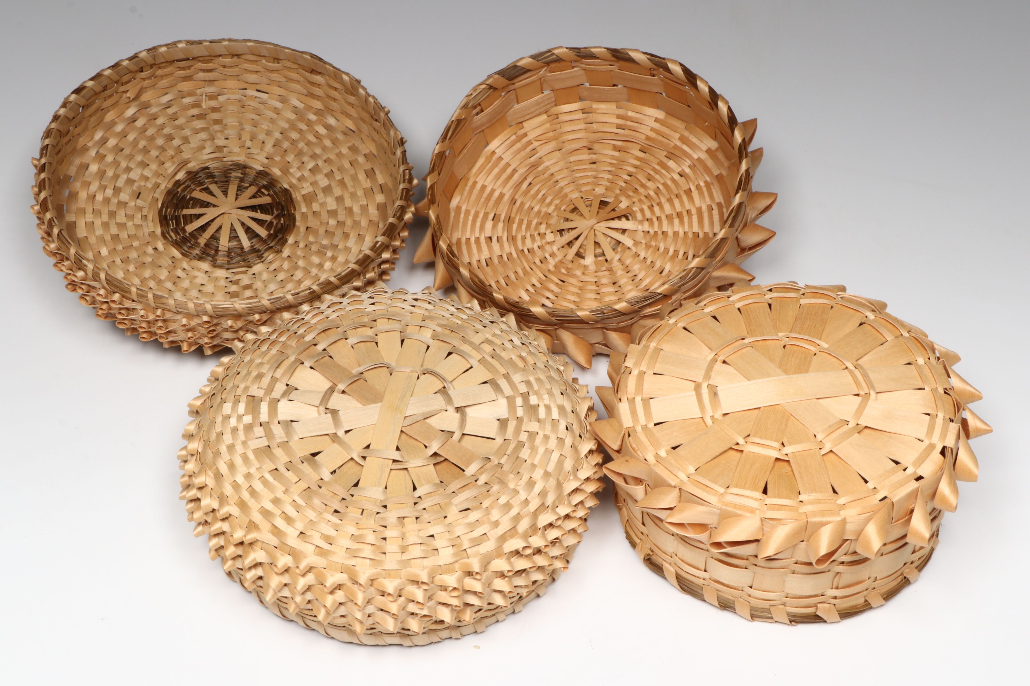 Mrs. Wilmot Mi'kmaq Sweetgrass Vessel with Nova Scotian Periwinkle Loop Basket