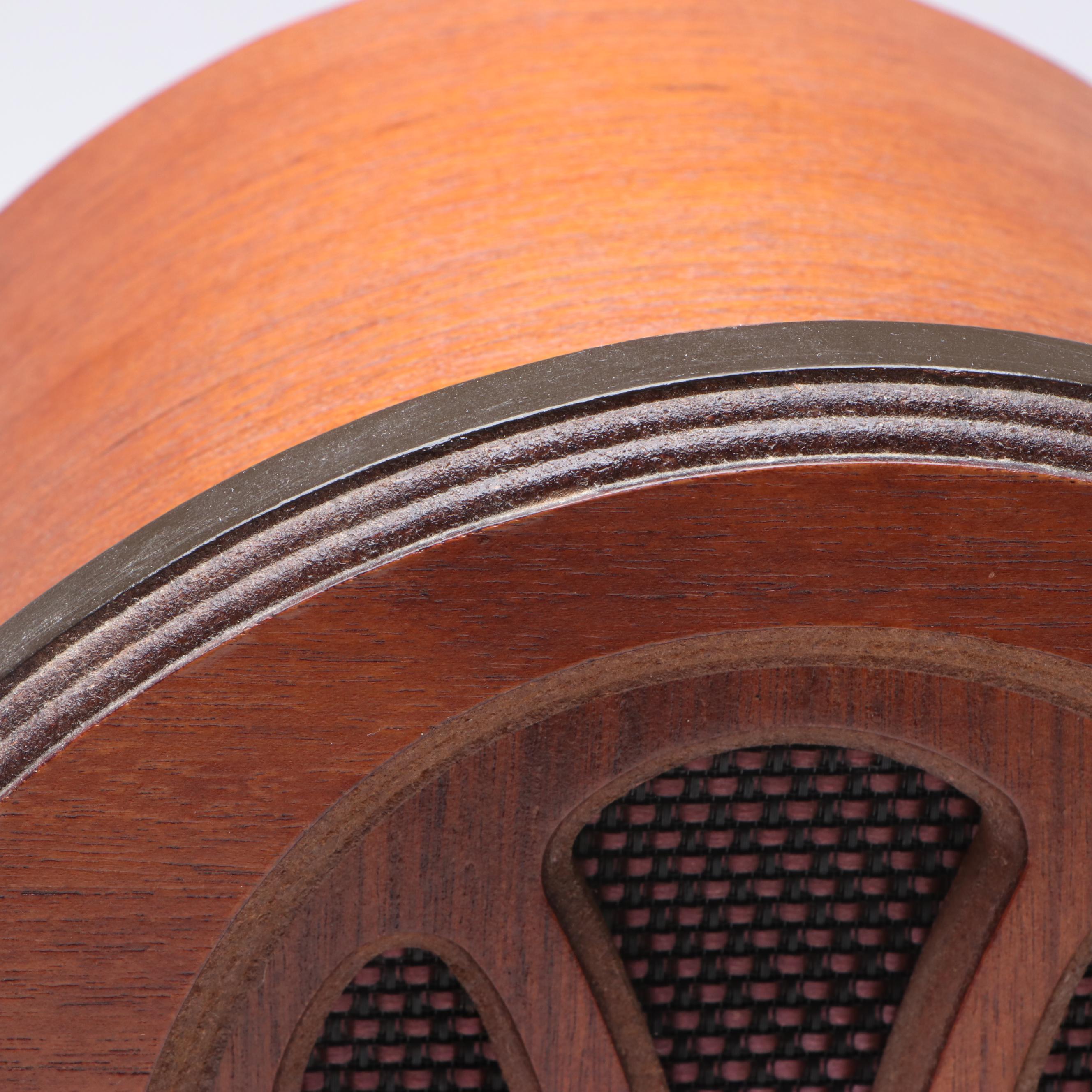 Thomas Model BD-109 Collector's Edition Wood Veneer Radio, 1980s