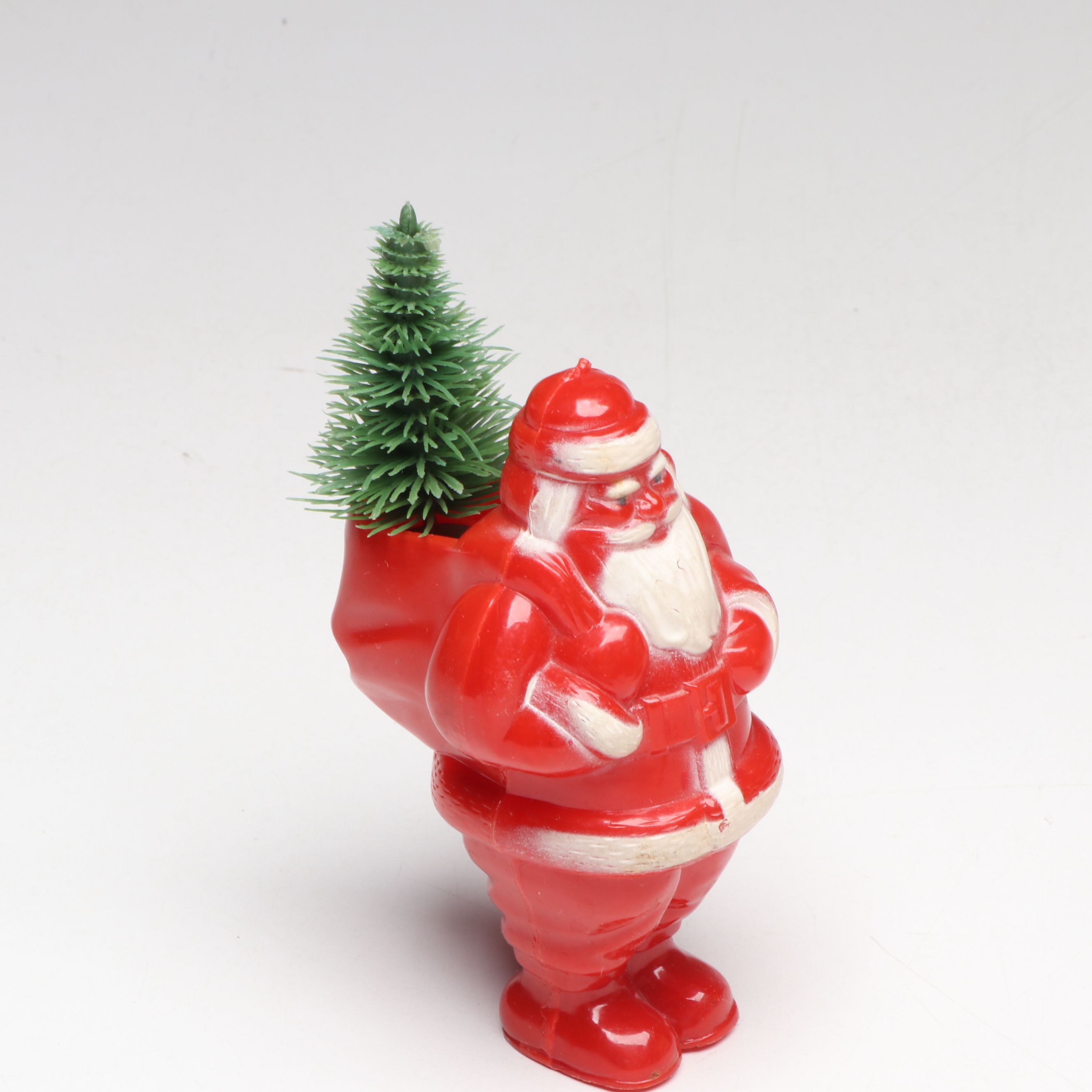 Santa Claus and Reindeer Figurines with More Vintage Christmas Décor