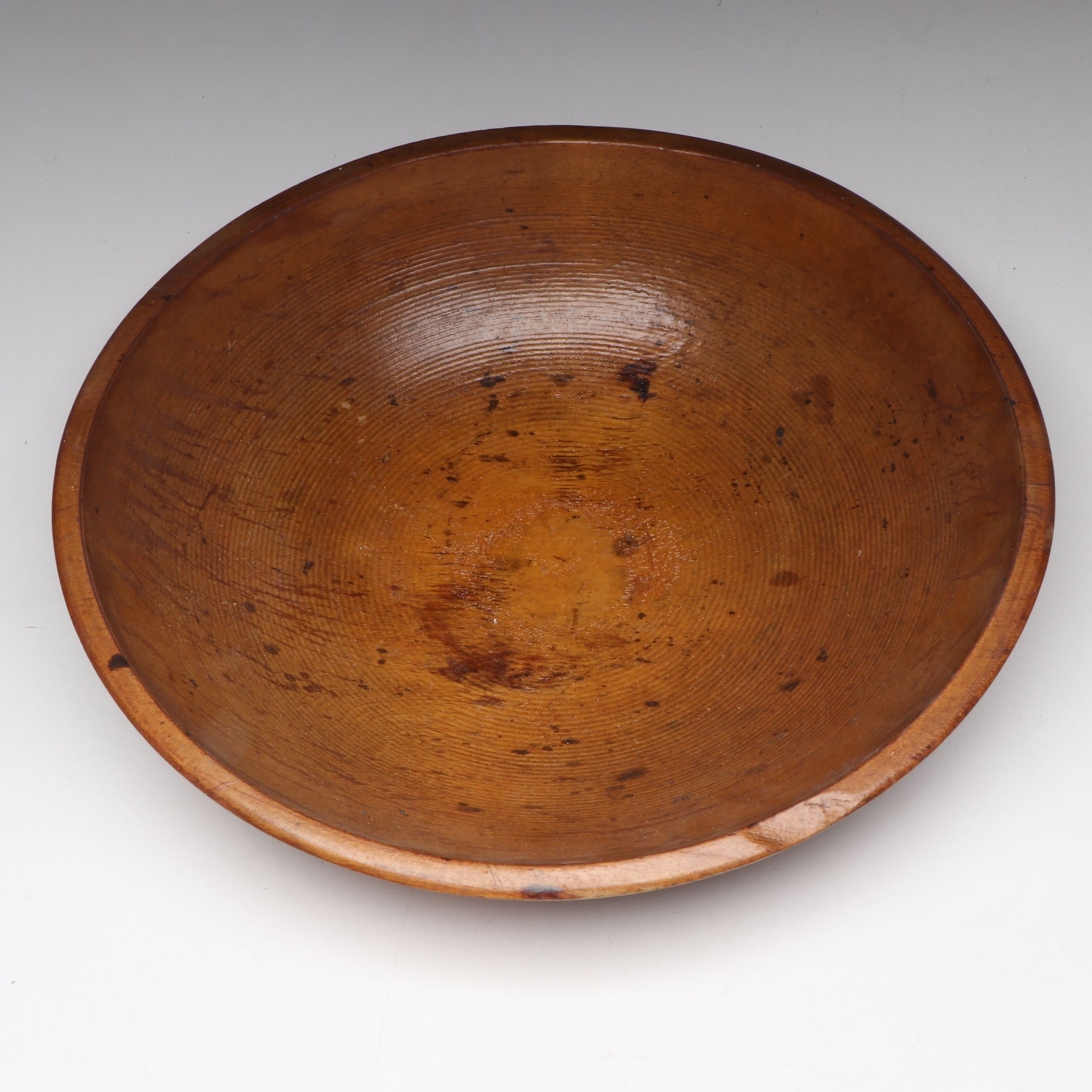 Hand-Turned Wood Bowls and Table Accessories