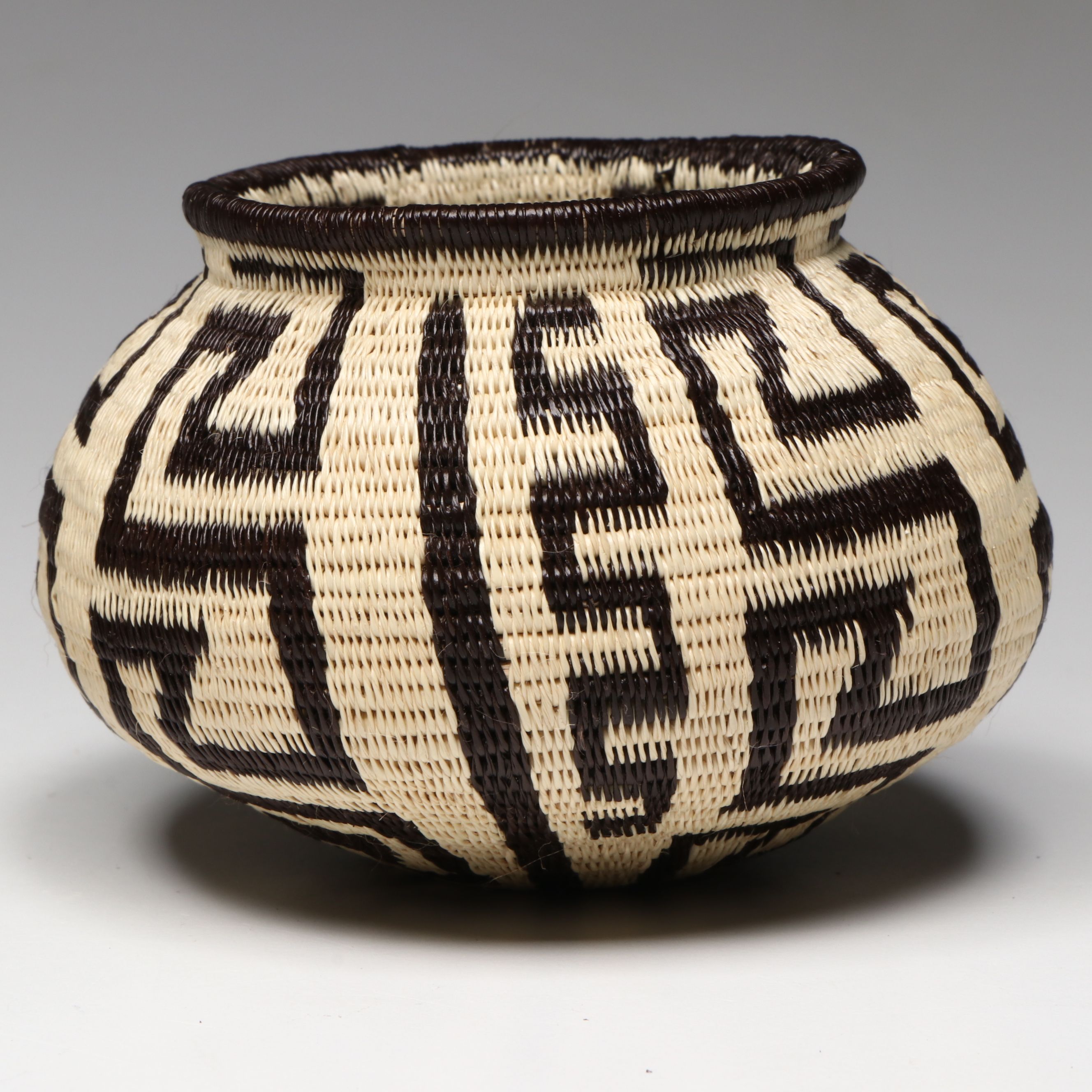 Panamanian Emberá-Wounaan Peoples Chunga Fiber and Black Palm Baskets