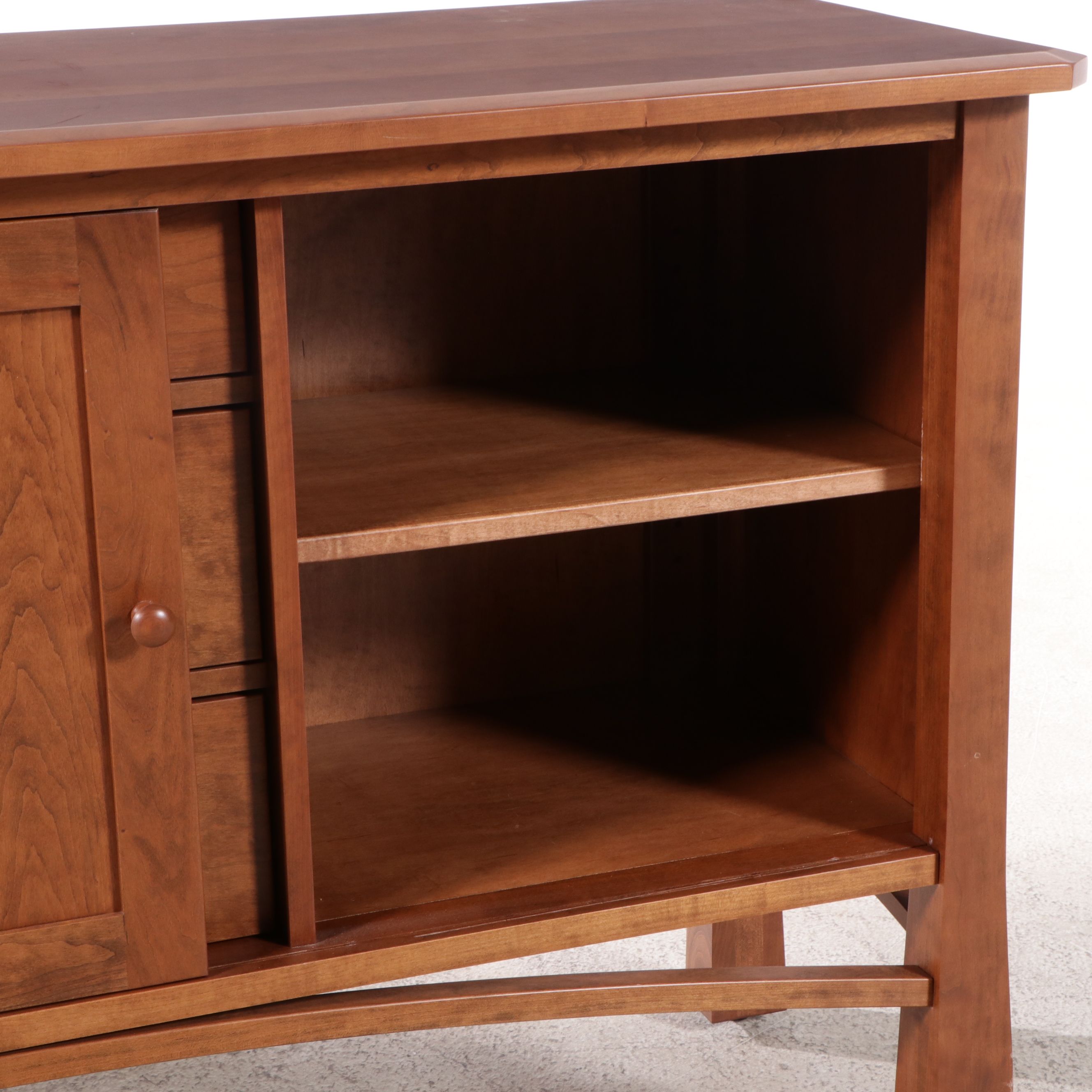 Ohio Hardwood Furniture Craftsman Style Handcrafted Cherry Sideboard, 2013